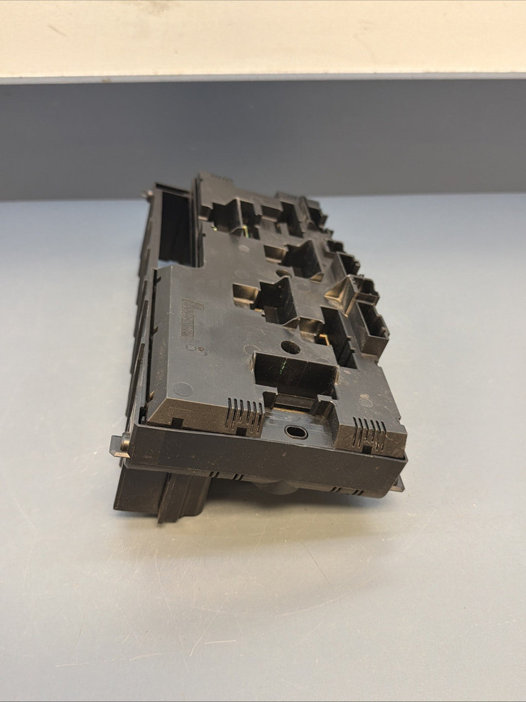 2011 - 2016 BMW M5 550i 535i 528i BCM Body Control Module Fuse Box 9252815 OEM