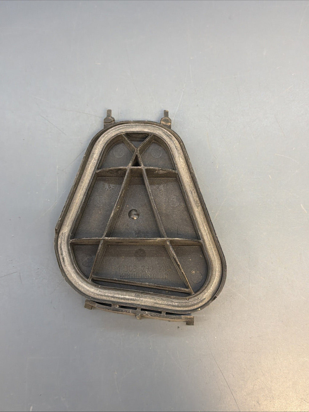 BMW E92 E93 Headlight Bulb Cover Cap Light Trim Cover Left 5239289