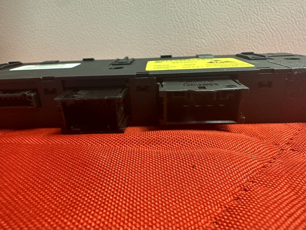 BMW E60 E61 5 SERIES CENTER CONSOLE DSC SWITCH CONTROL BUTTON OEM 6944957