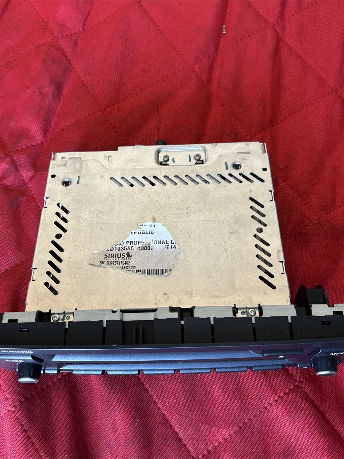06-13 BMW 328i 335 E82 E88 E90 E92 E93 Professional Radio Stereo CD OEM