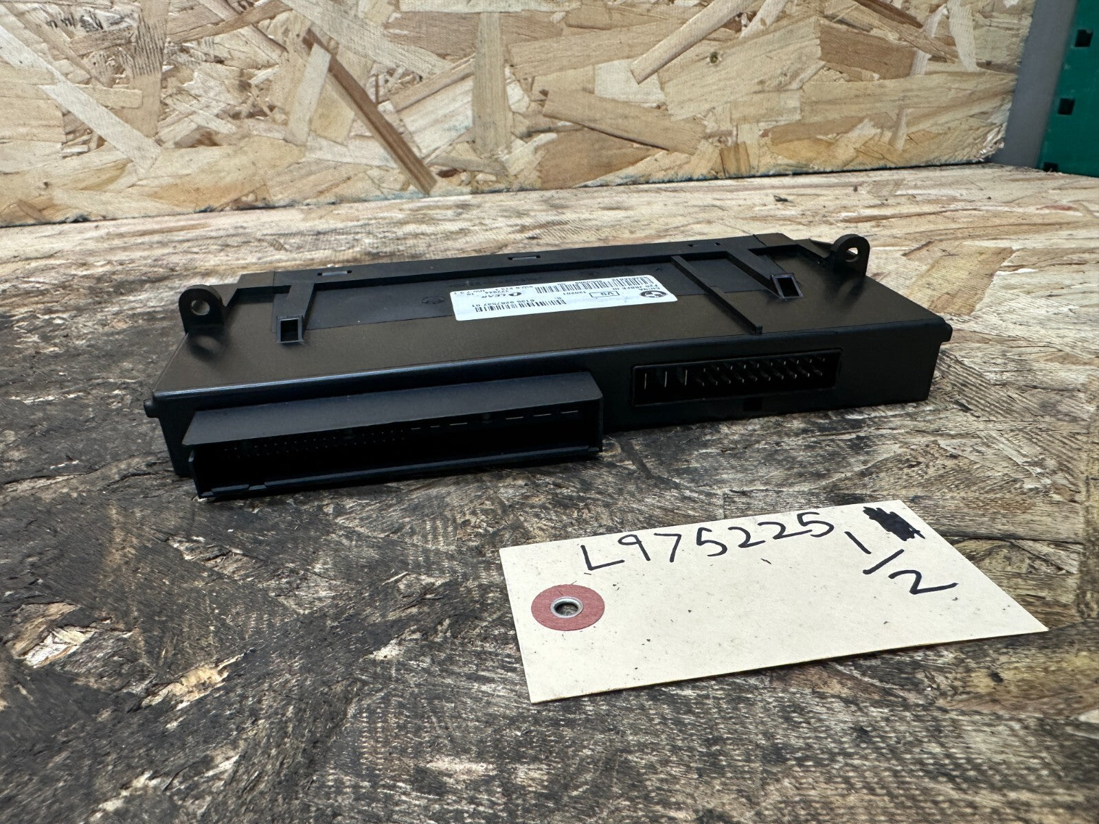 BMW 2011-2017 F25 X3 BODY CONTROL MODULE JUNCTION BOX BCM OEM 9267537