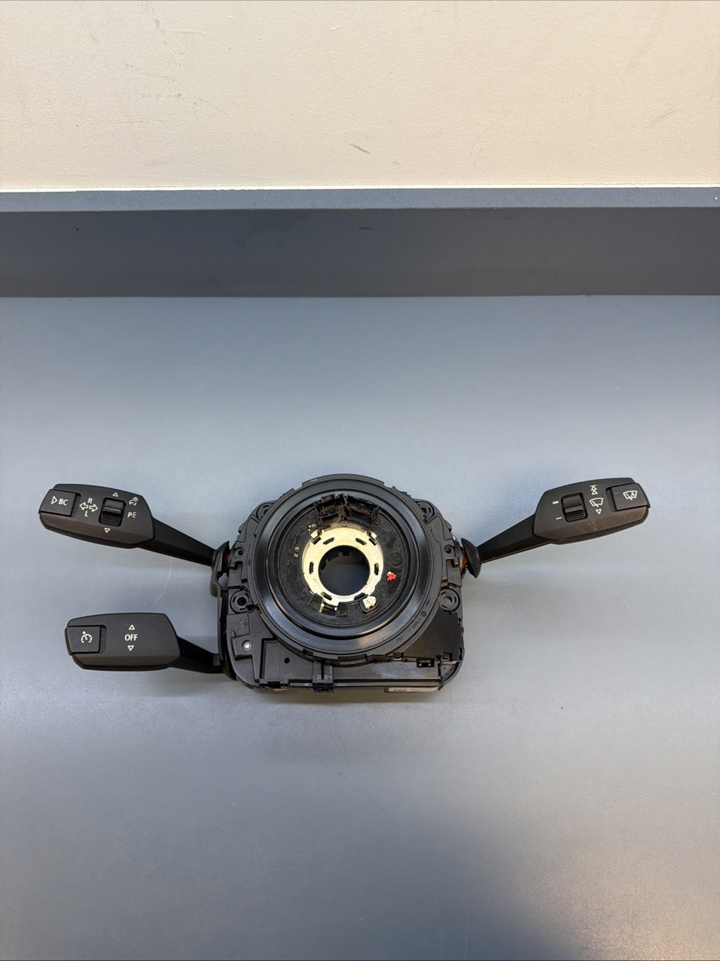 07-13 BMW 328i 330i 335i E90 E92 E93 Steering Controls Clockspring Combo 9123049