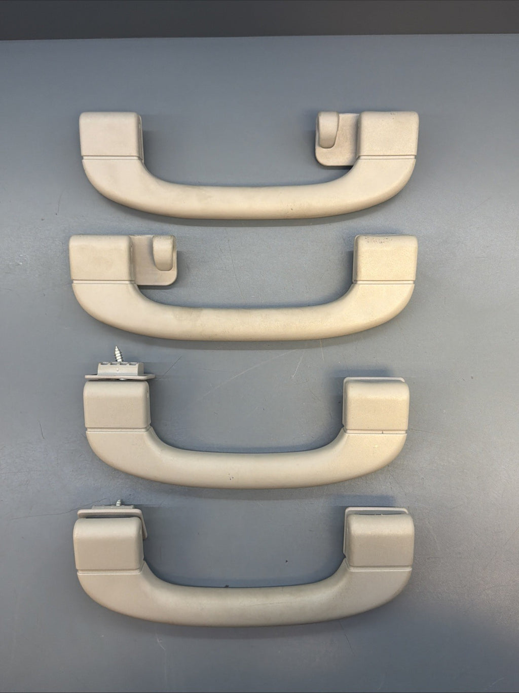 12-2015 BMW X1 E84 FRONT LEFT & RIGHT SIDE UPPER ROOF HANDLE SET GRAY 9143516