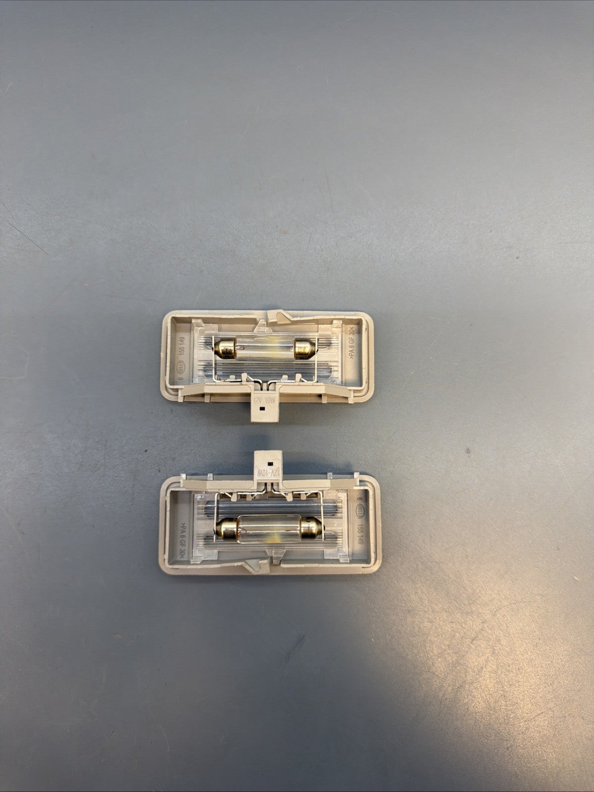 06-11 BMW E60,E61,E90,E91,E92 SUN VISOR INTERIOR LIGHT 6962011 SET OF 2 GREY