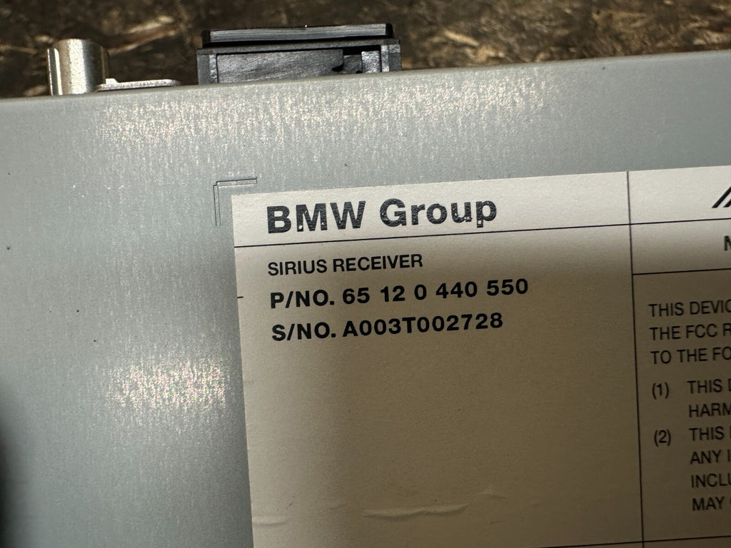 BMW 2002-2008 E85 E86 Z4 SIRIUS SATELLITE RADIO RECIEVER OEM 65120440550