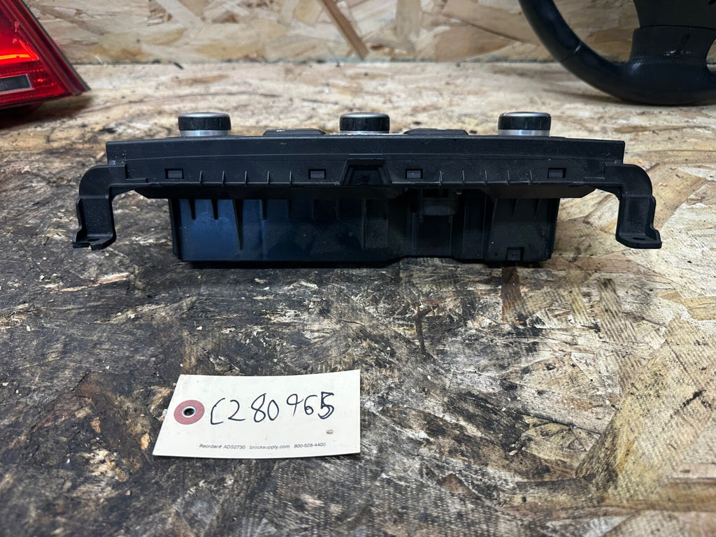 BMW 08/10 E60/E61 CENTER CONSOLE CLIMATE CONTROL PANEL COMPLETE OEM BMW 6976361