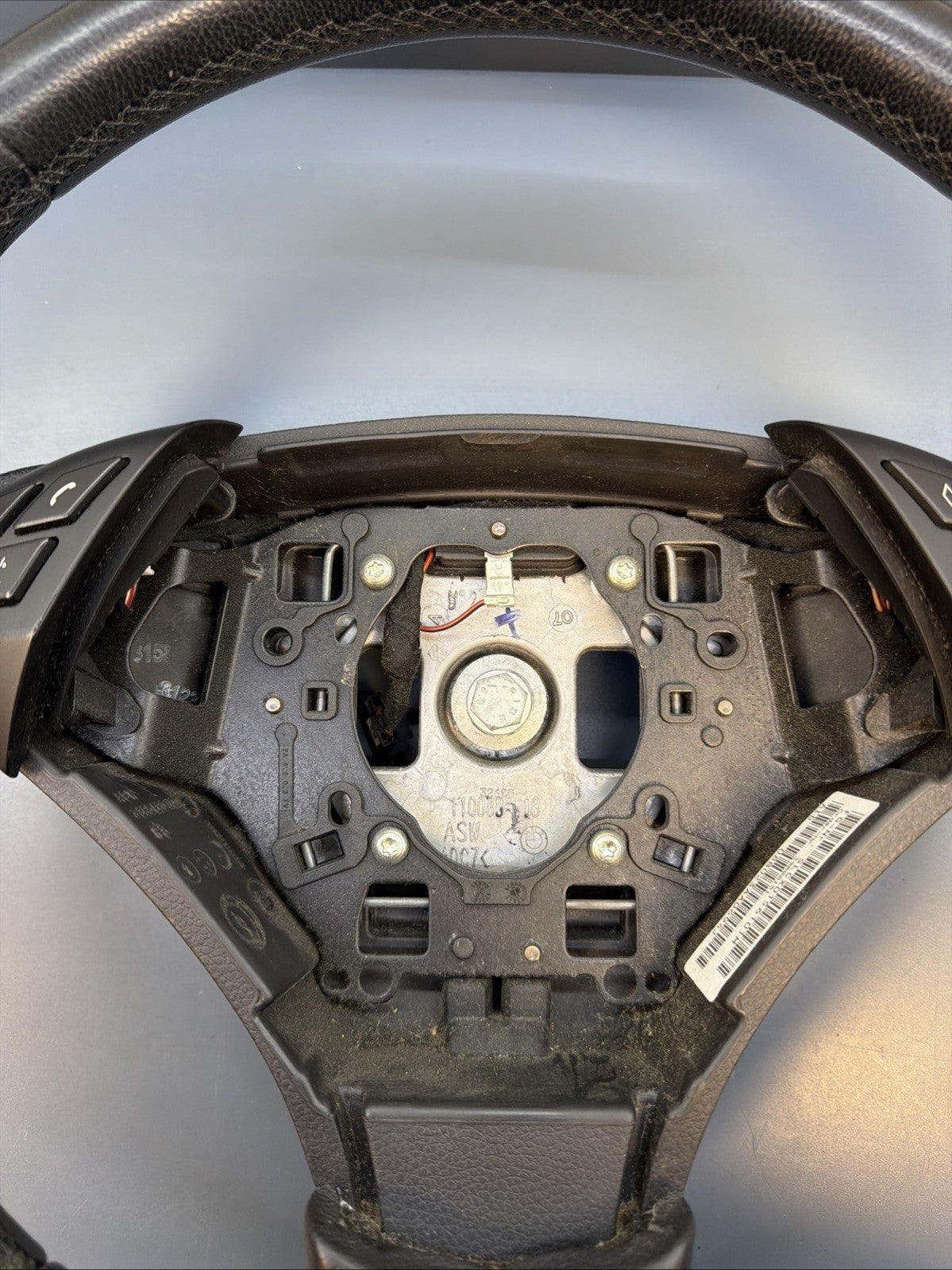 BMW E60/E61 5 SERIES BLACK LEATHER STEERING WHEEL OEM BMW 6078894