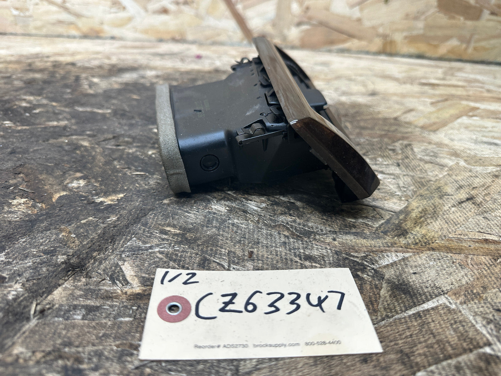 BMW 01-10 E60 5 SERIES DASH DRIVER SIDE LEFT AIR VENT POPLAR WOOD OEM 6970267