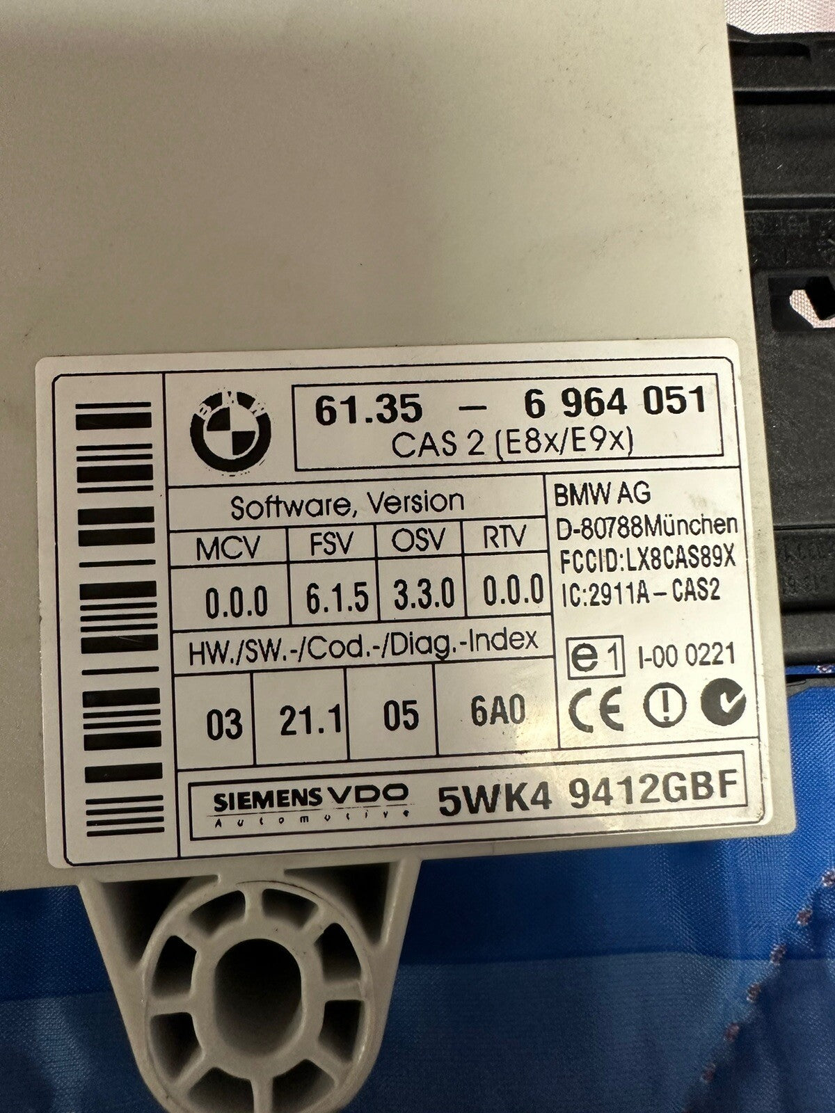 BMW N52 2.5 ENGINE CONTROL MODULE DME MSV70 CAS2 KEY ECU SET OEM 7553116