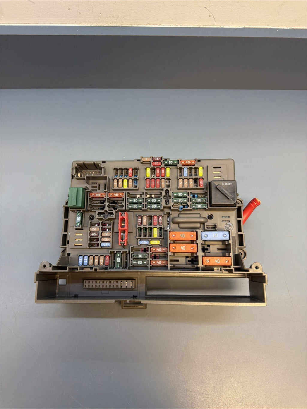 BMW 1 3 X1 Series E90 E91 E84 E87 Fuse Box Front Power Distribution 9119444