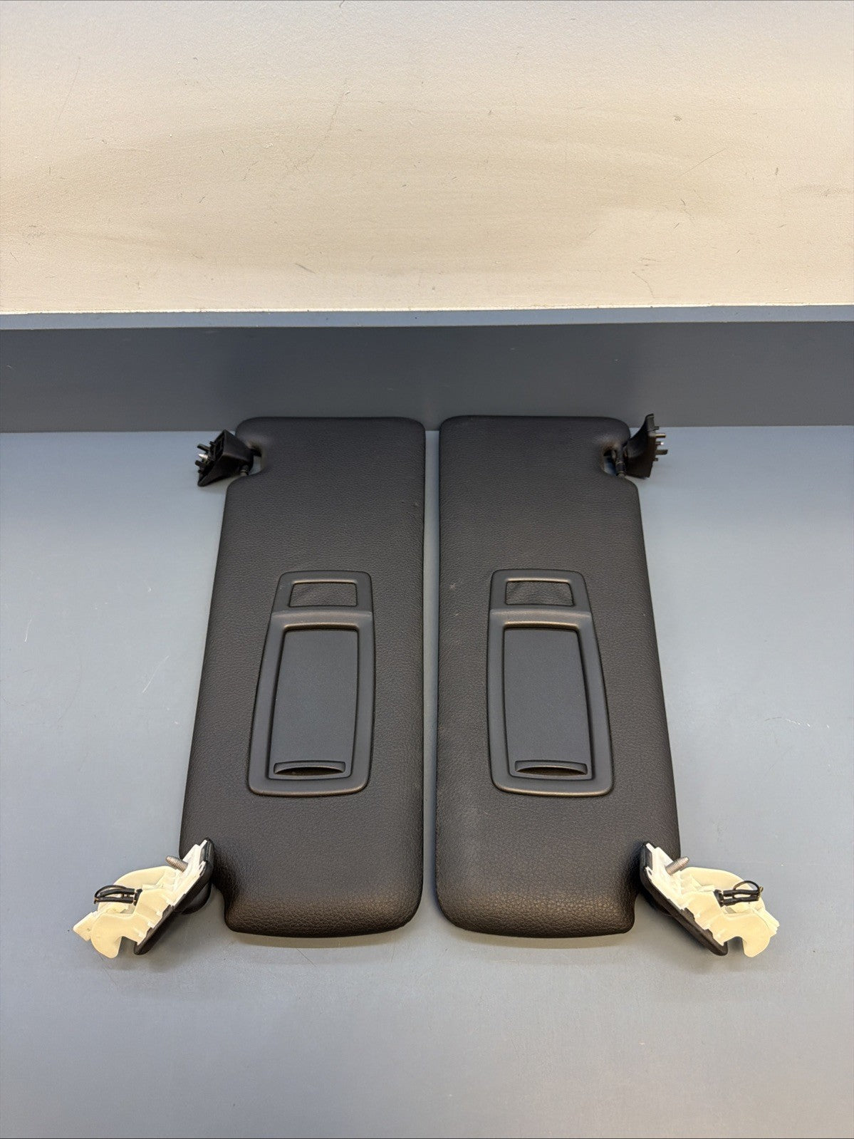 BMW F30 F36 F32 LEFT RIGHT SUN VISOR SHADE PANEL BLACK SET OEM 67313611 67313612