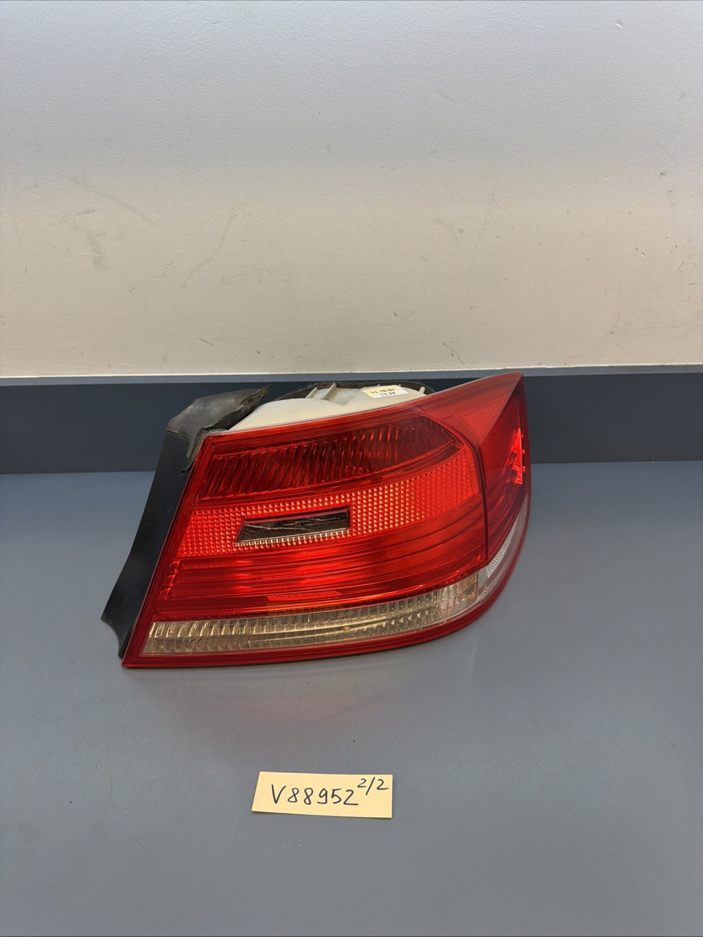 07-10 BMW E92 Coupe Right Side Outer Tail Light Taillight Lamp Pre-LCI 7174404
