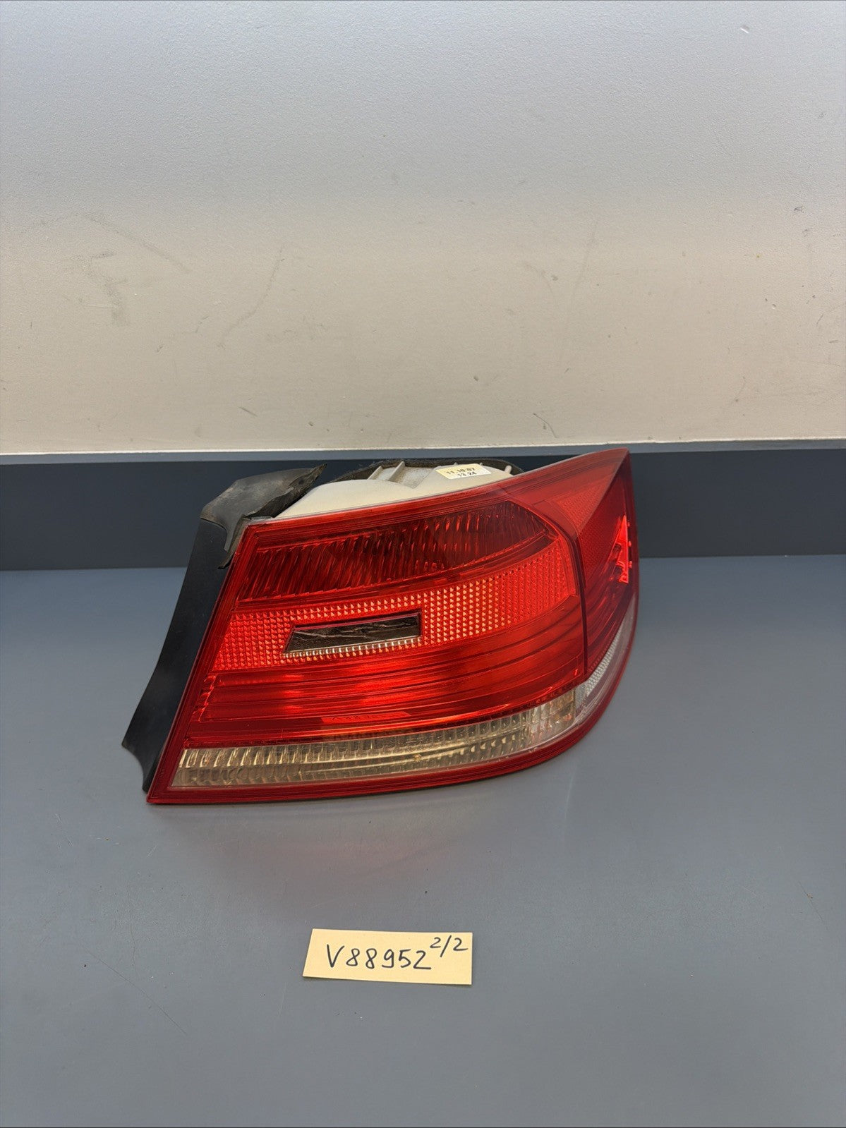 07-10 BMW E92 Coupe Right Side Outer Tail Light Taillight Lamp Pre-LCI 7174404