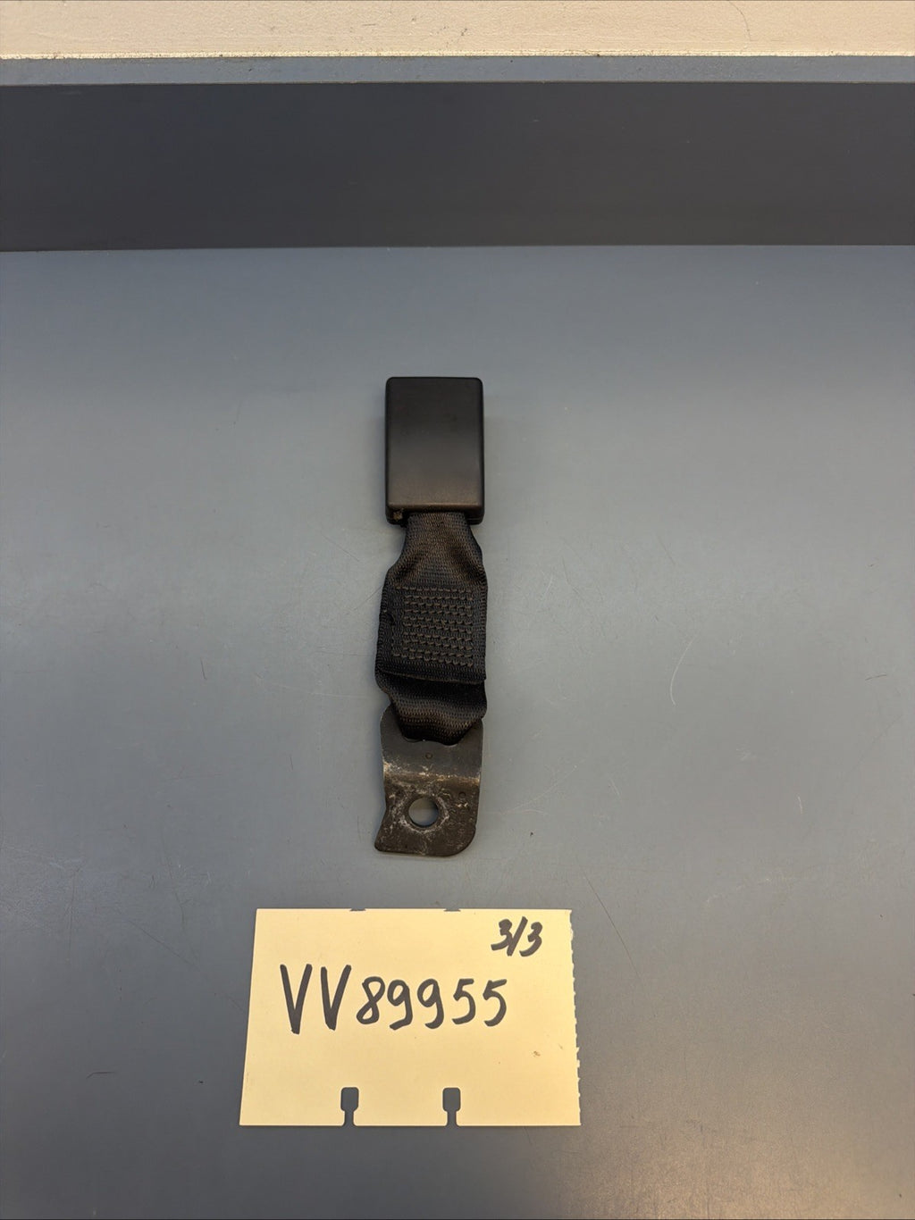 2012-2015 BMW X1 - REAR LEFT SEAT BELT Buckle / Receiver 7317708