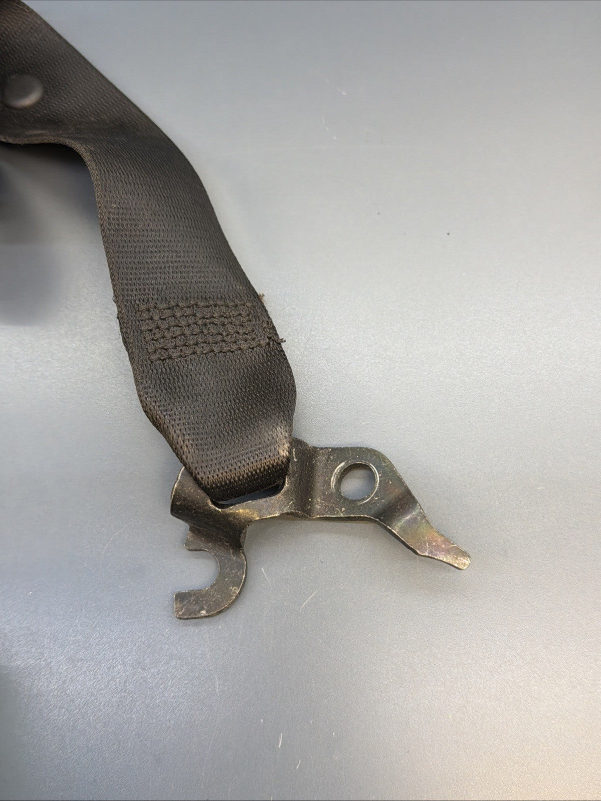 2006-2011 BMW 328i 335i E90 Left Front Seat Belt 72119117219 OEM