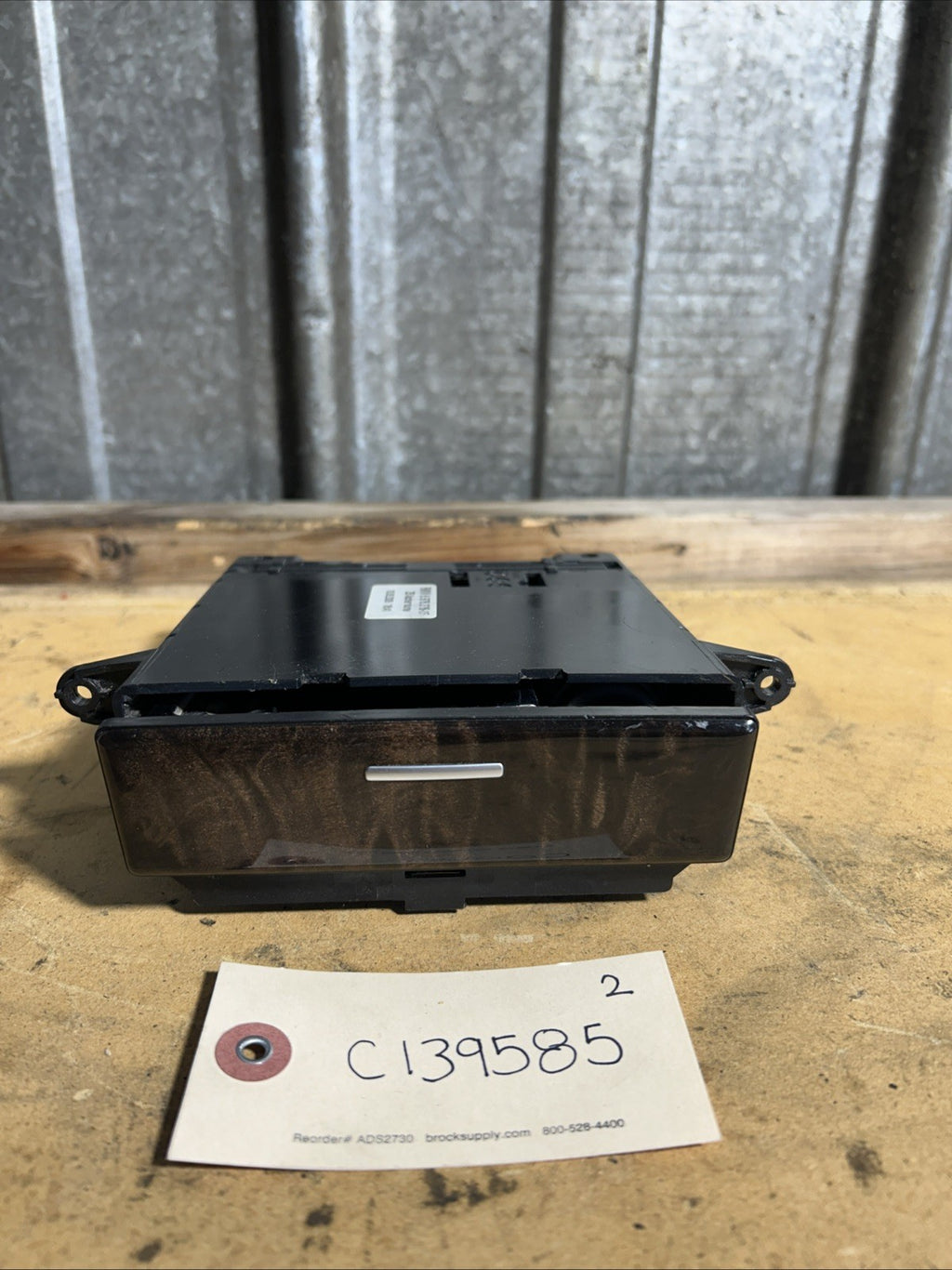 07-10 BMW E60 528i 530i 535i M5 Front Center Console Ash Tray Assy 6976376 OEM