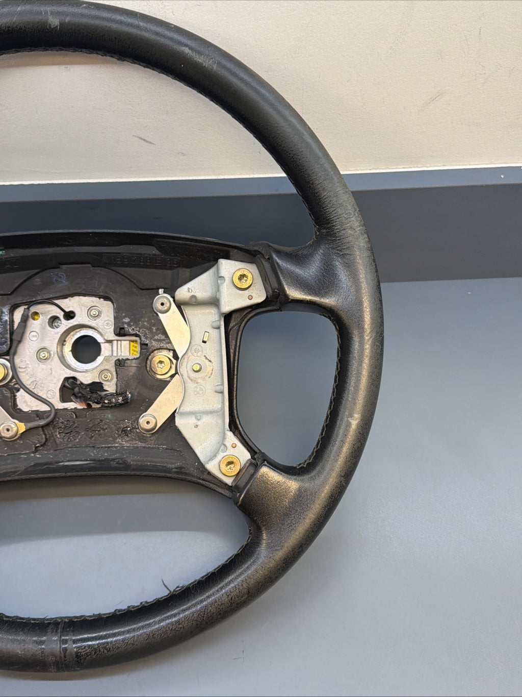 92-99 Bmw E36 3 Series Front Driver Side Black Leather Steering Wheel 1159788