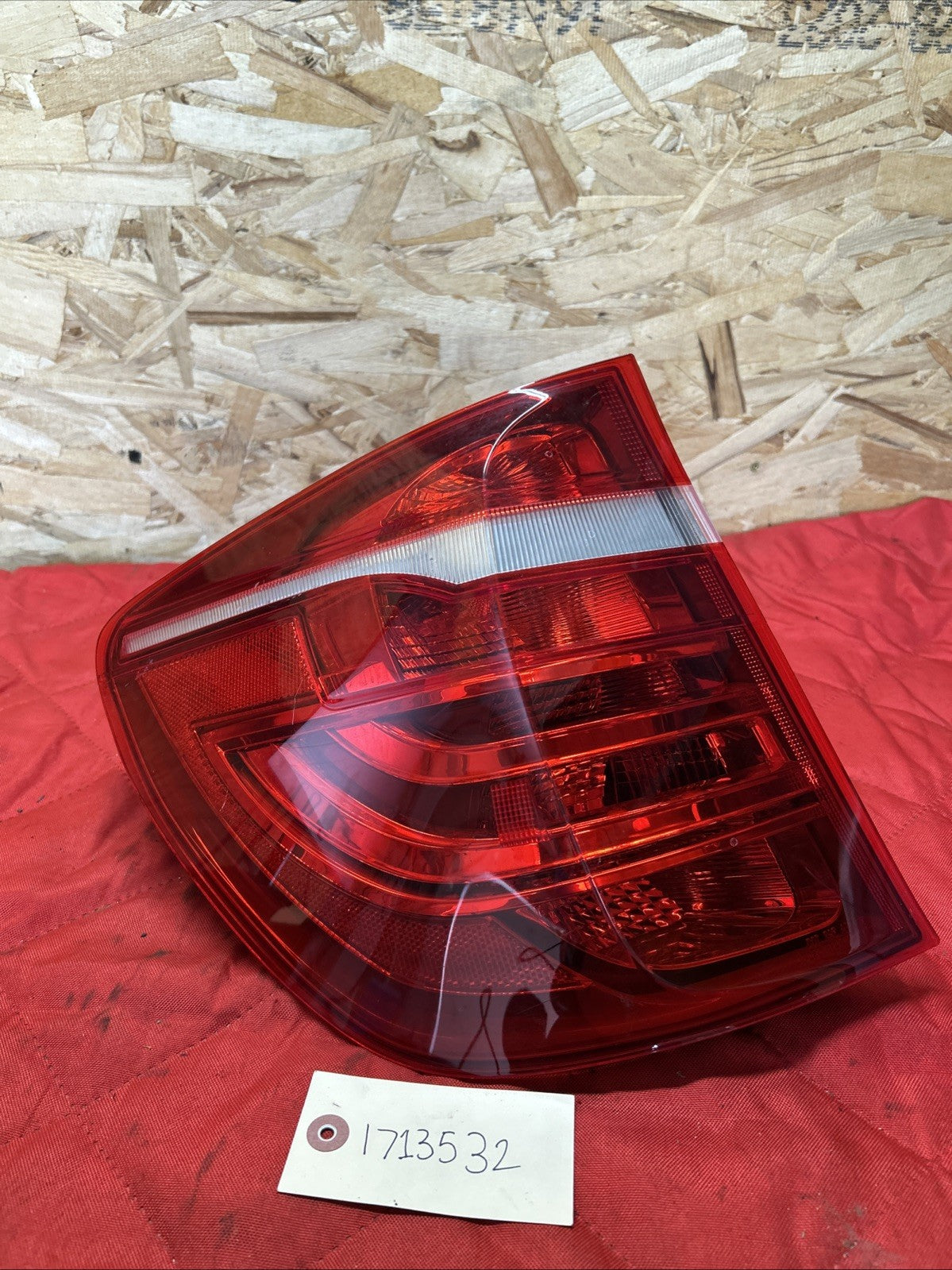 2011-2017 BMW X3 Driver Tail Light Quarter Mounted Headlamps OEM 7220239
