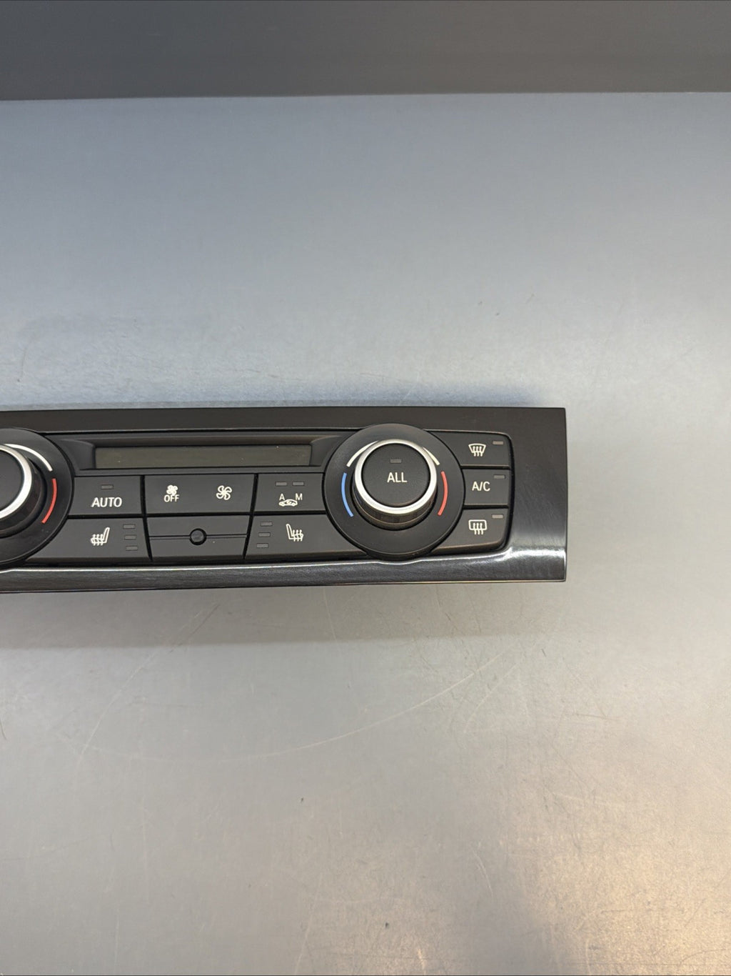 12 13 14 15 BMW X1 3 1 SERIES CLIMATE CONTROL HEATED SEATS OEM 9287624