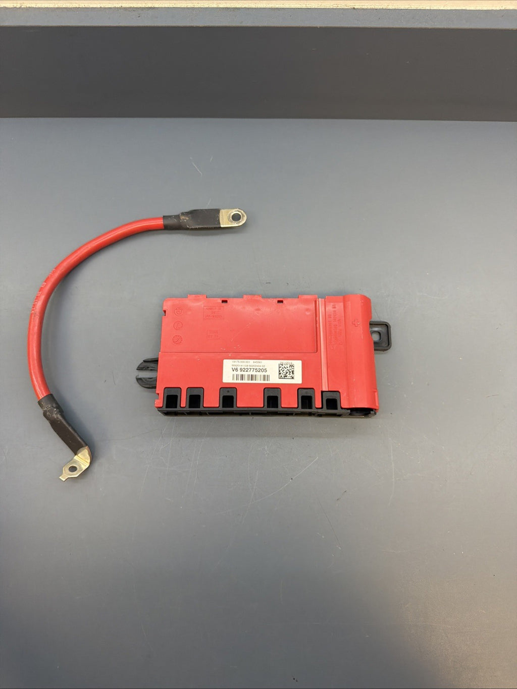 2014-2016 BMW 328I GT F34 POSITIVE BATTERY POWER DISTRIBUTION TERMINAL 9227752