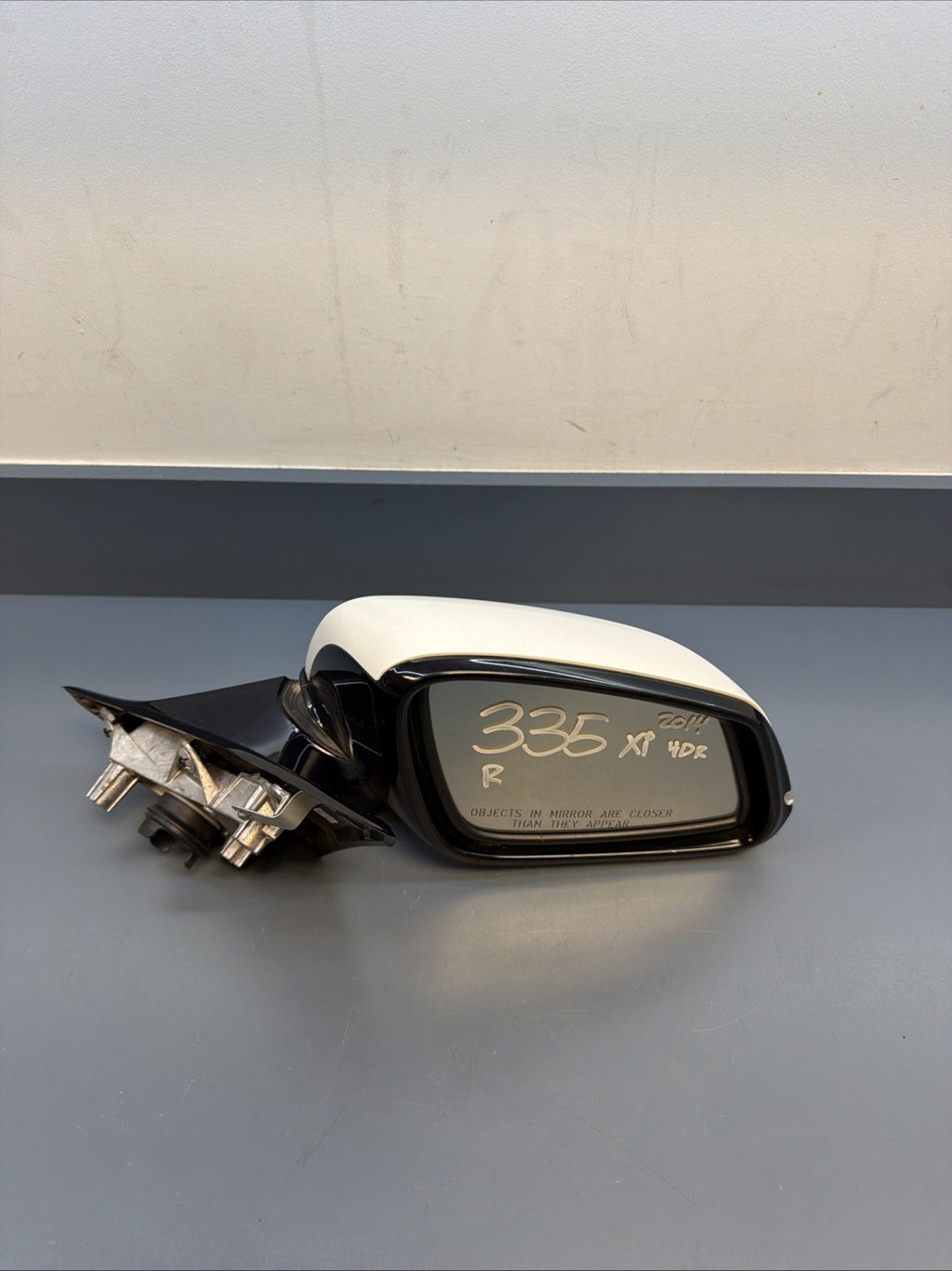 2012-2016 Bmw 328i 320i Right Passenger Side View Power Mirror E021185