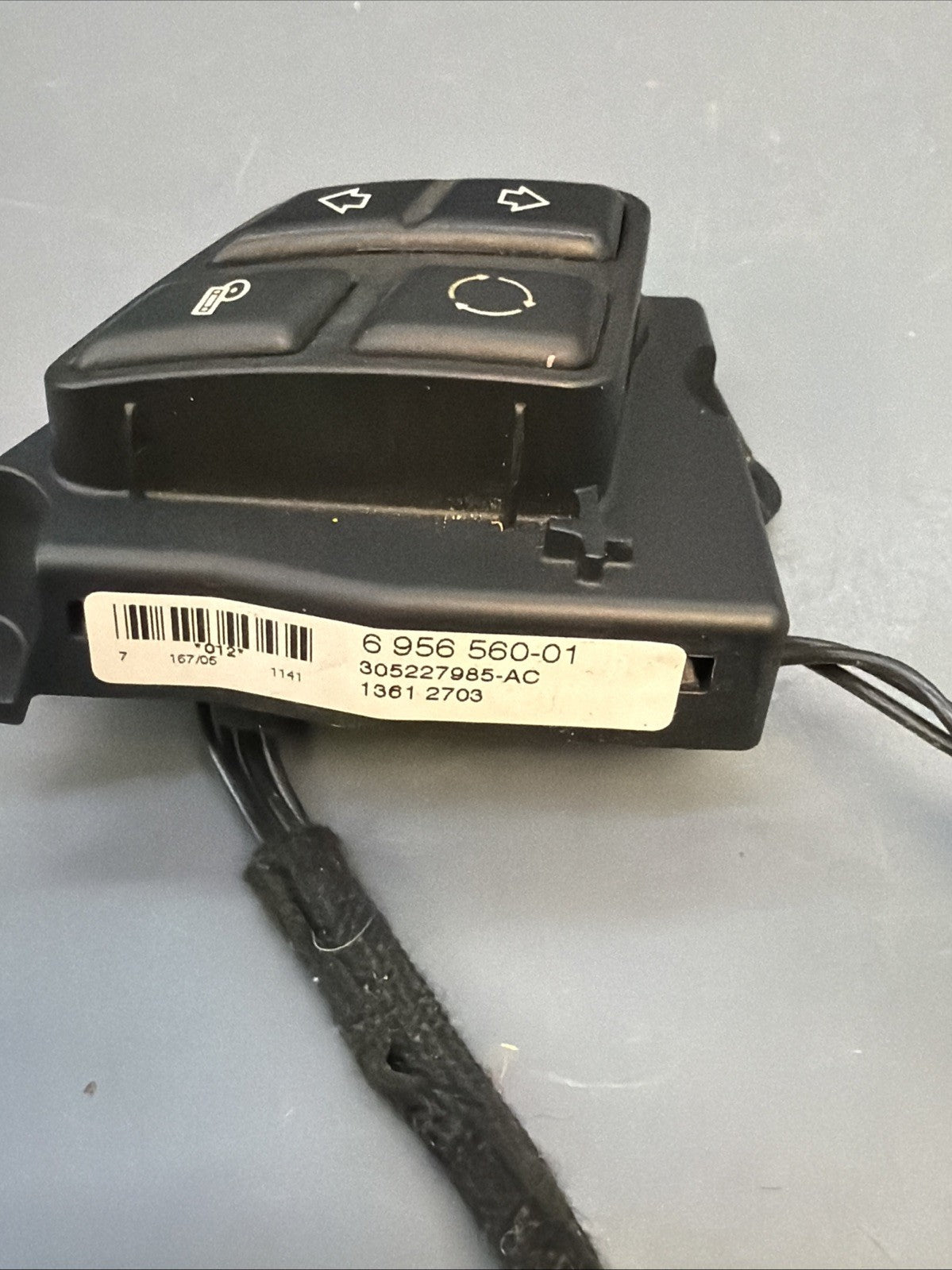 06-13 BMW E90 E92 E93 Steering Wheel Control Switch / Button SET 6956560