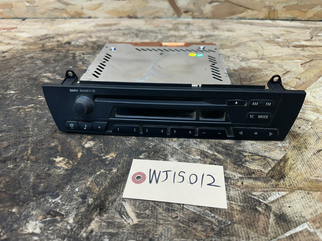 BMW 2003-2010 E83 X3 AM FM CD BUSINESS RADIO RECIEVER OEM 9173686