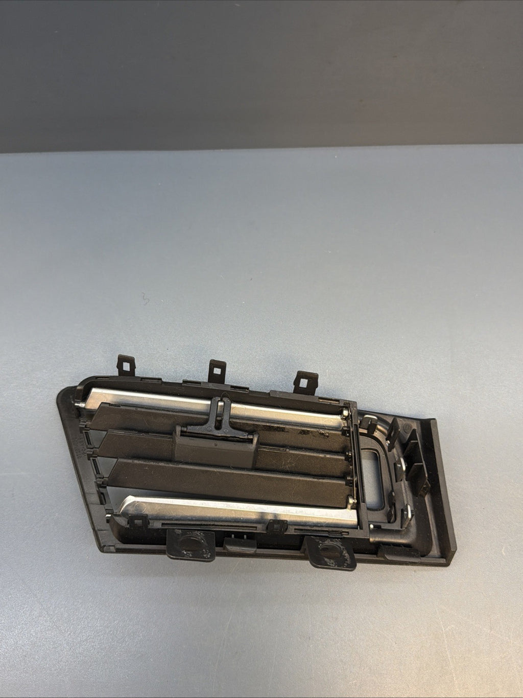 FRONT LEFT DASH AC AIR OUTLET VENT FIT FOR BMW 740I 740LI 750I 750LI