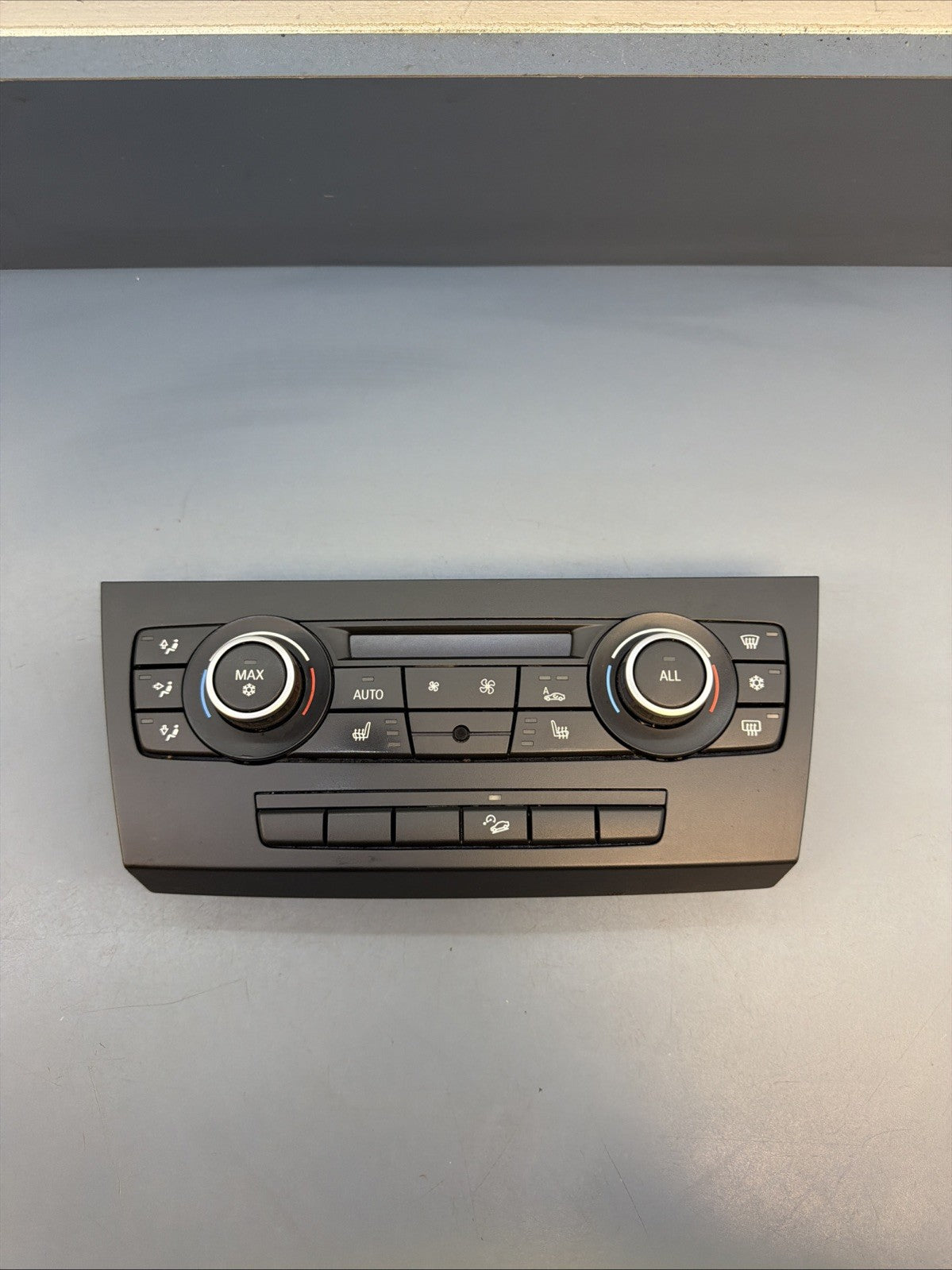 BMW 04-13 E81 E88 E90 E84 1/3 SERIES X1 AC CLIMATE CONTROL PANEL OEM 9250393