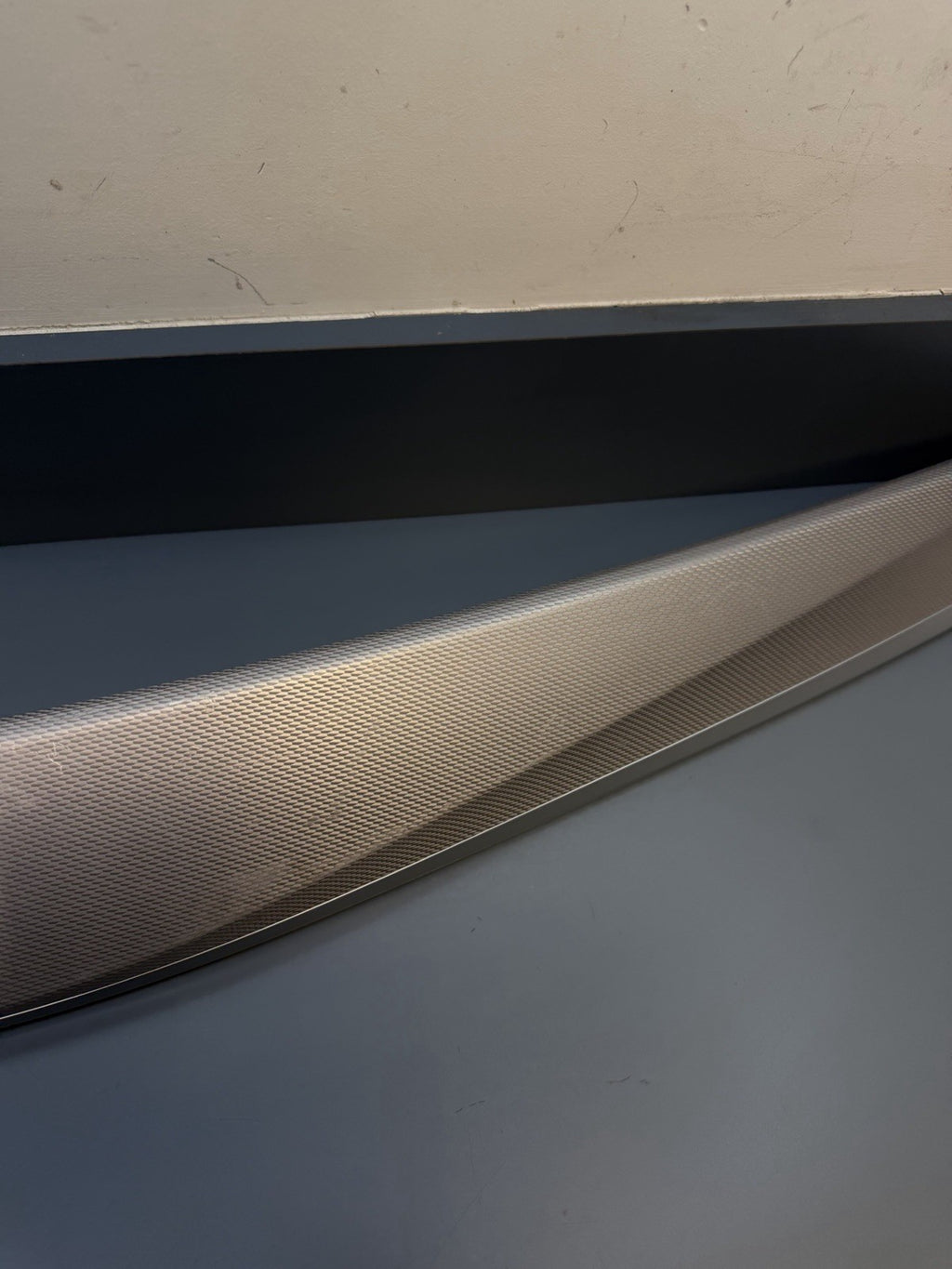 11-15 BMW 535i 528i 550i F10 M5 Right Dash Trim Aluminum Hexagon 9166649
