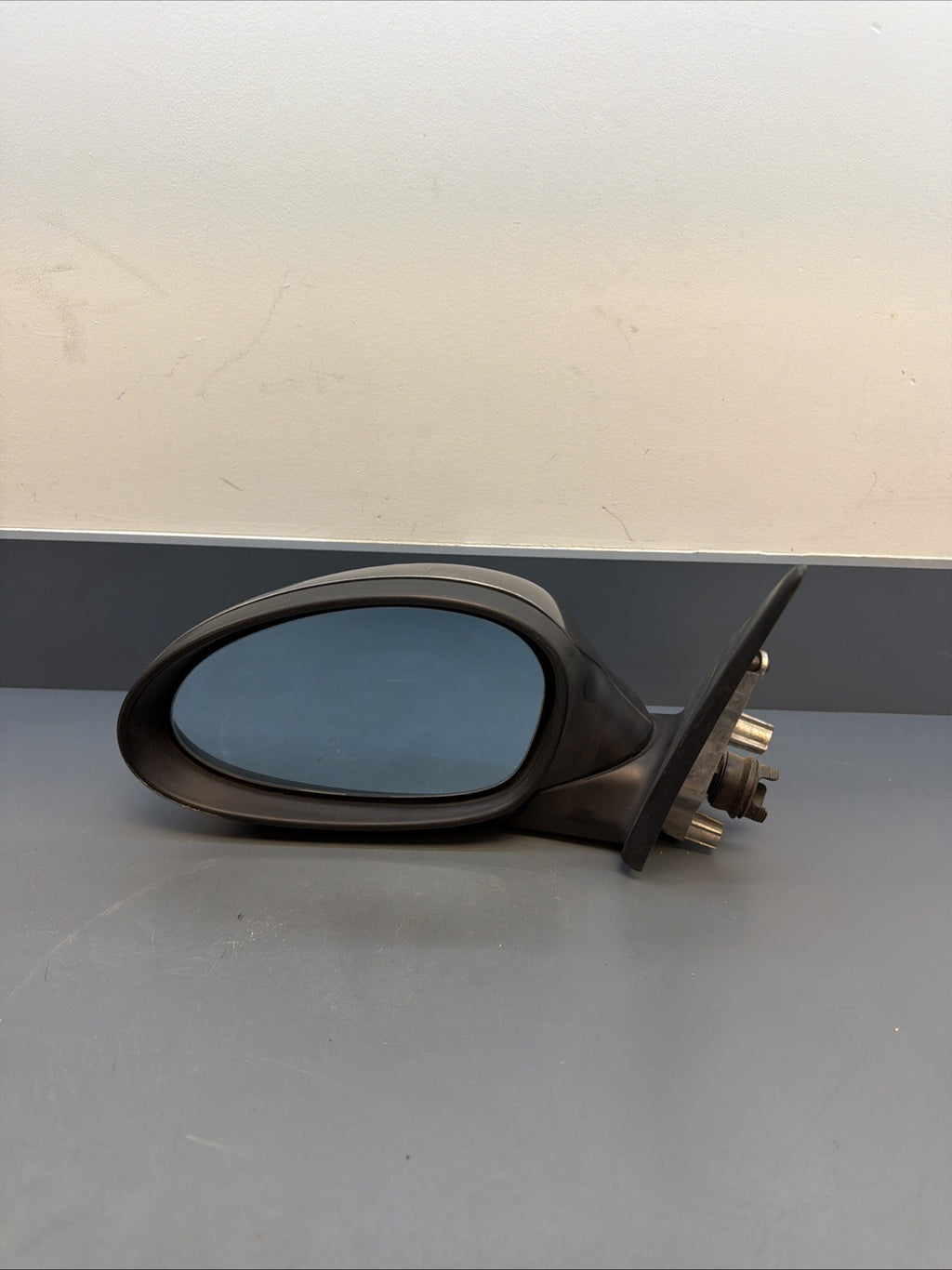 BMW 2006-2009 E90 3 SERIES LEFT DRIVER SIDE POWER MIRROR DARK GRAY OEM 7906930
