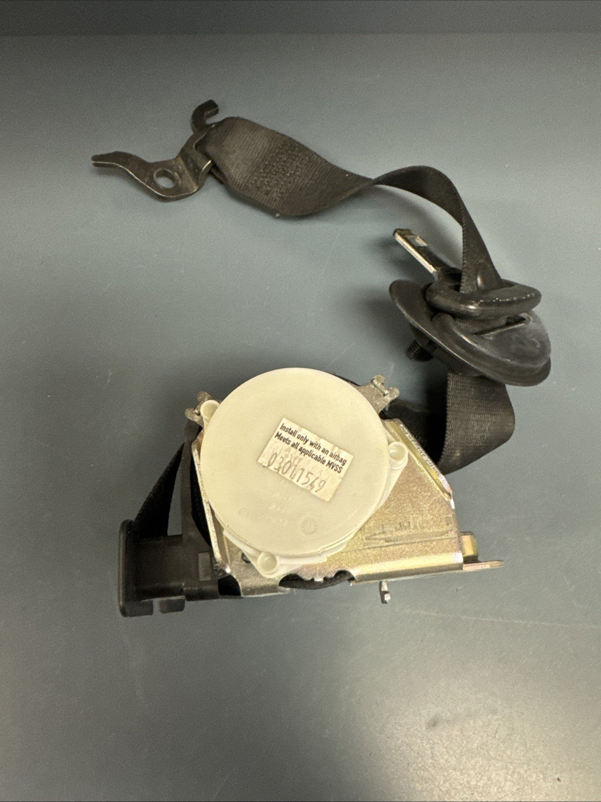 06-11 BMW E90 328i Front Right Passenger Side Seat Belt Retractor 6978732 OEM