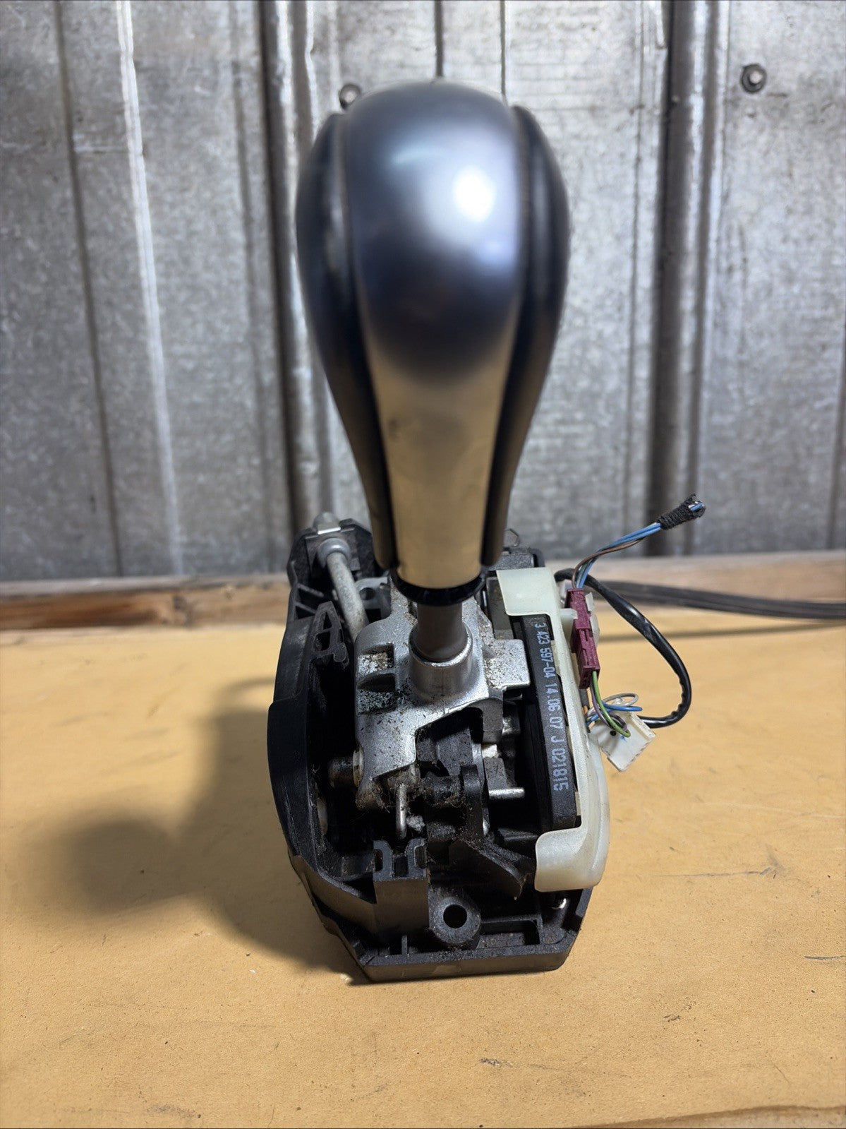 BMW X3 3.0 E83 2007-10 AUTOMATIC TRANSMISSION SHIFTER w/ CABLE 3423597