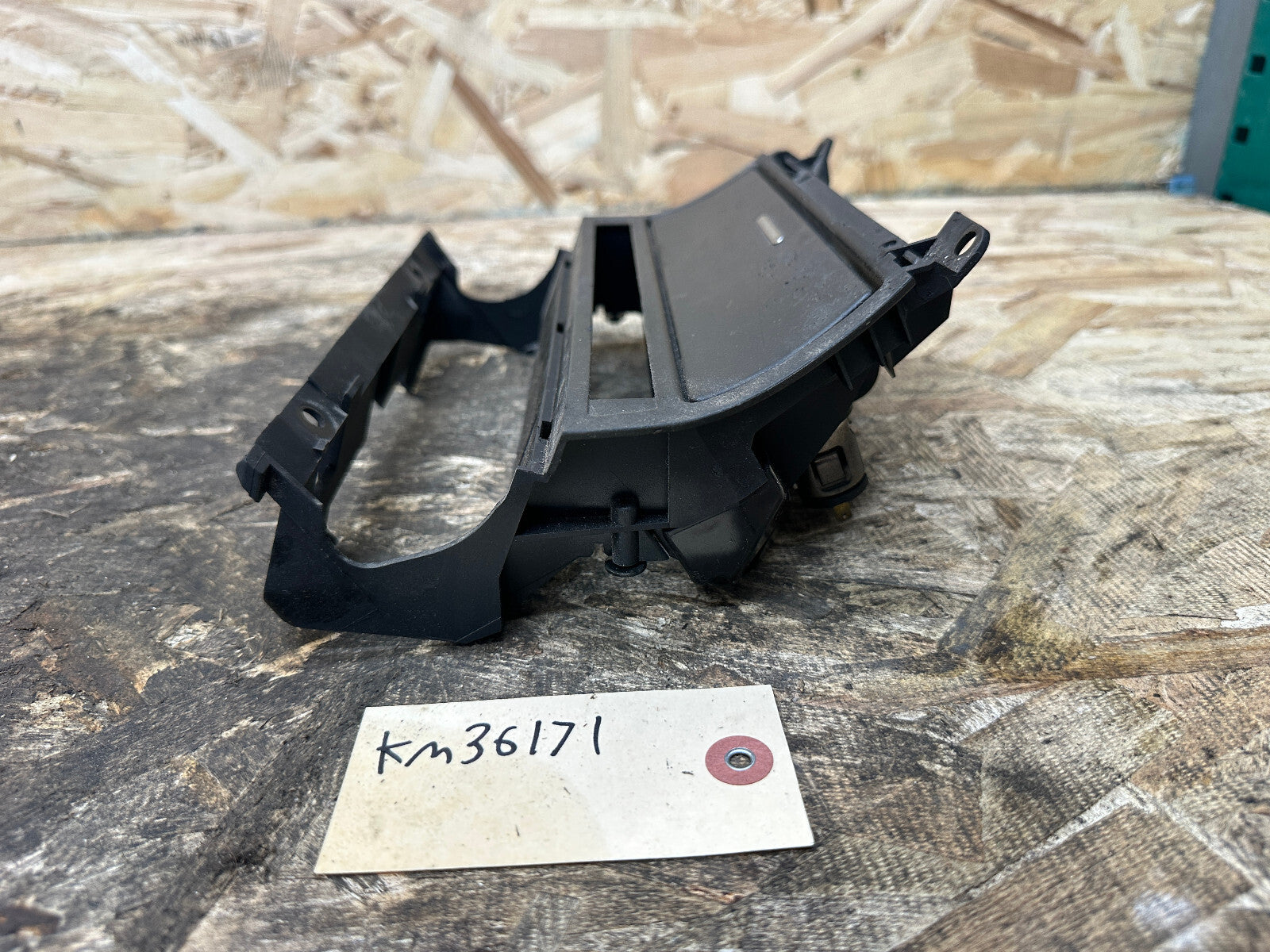 BMW 99-06 E46 3 SERIES BLACK CENTER STOREAGE TRIM+TRAY OEM 8268887+8268888