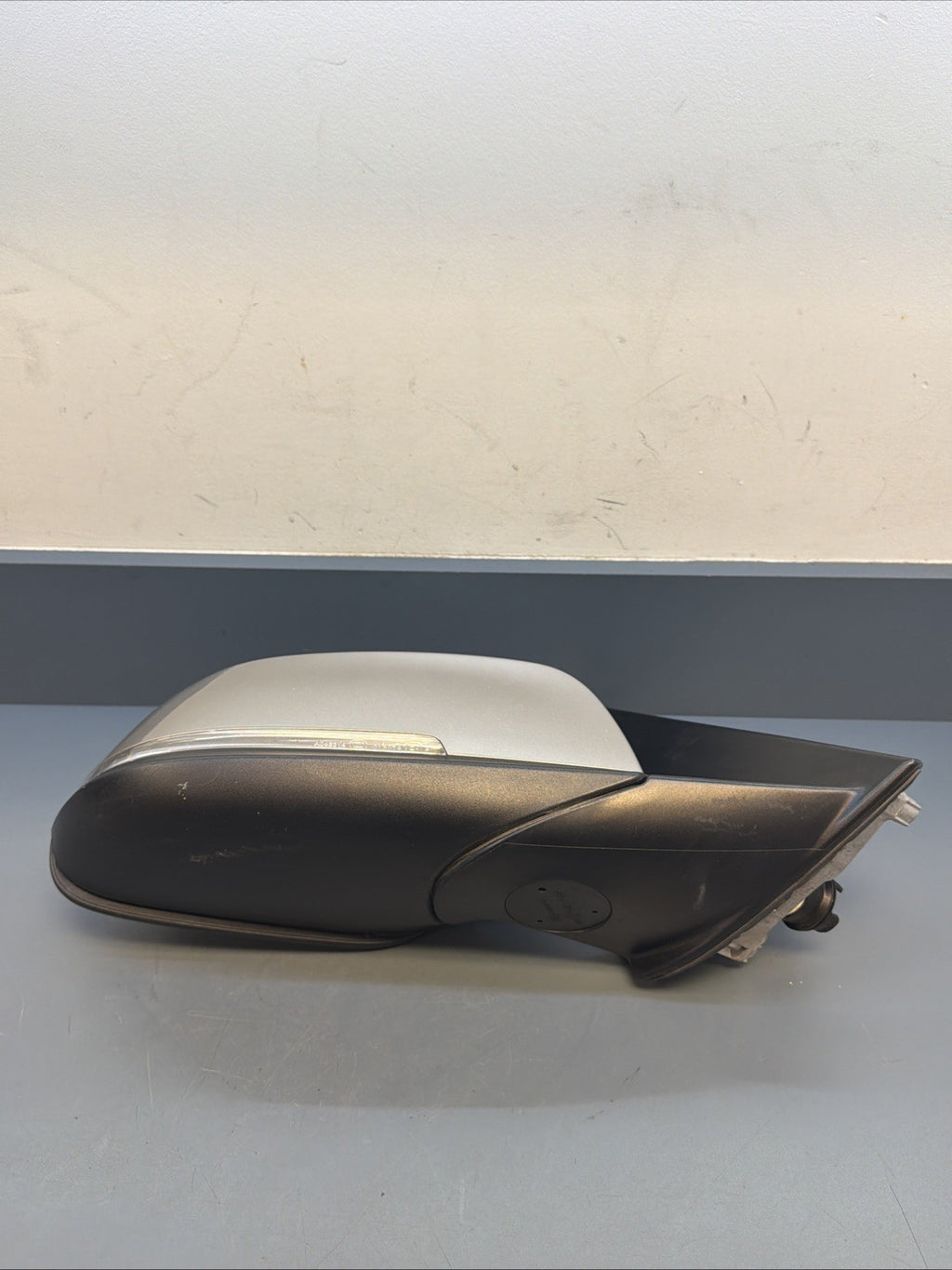 2013 BMW 335i Front Right Passenger Side Door Mirror 021185 OEM
