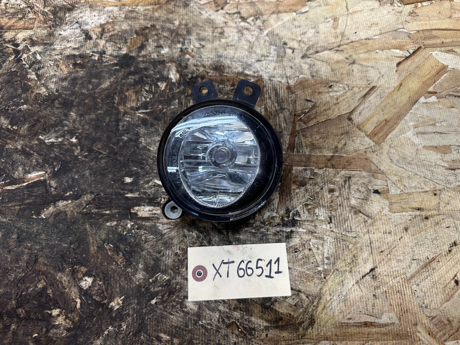 BMW 2012-2015 E84 X1 FRONT LEFT DRIVER SIDE HELLA FOG LIGHT LAMP OEM 2991677