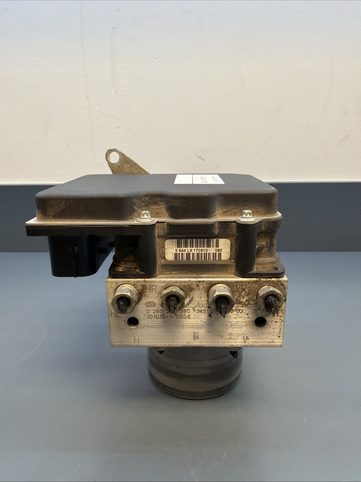 BMW 06-11 E90 ABS ANTI LOCK BRAKE PUMP+CONTROL MODULE OEM 6780161
