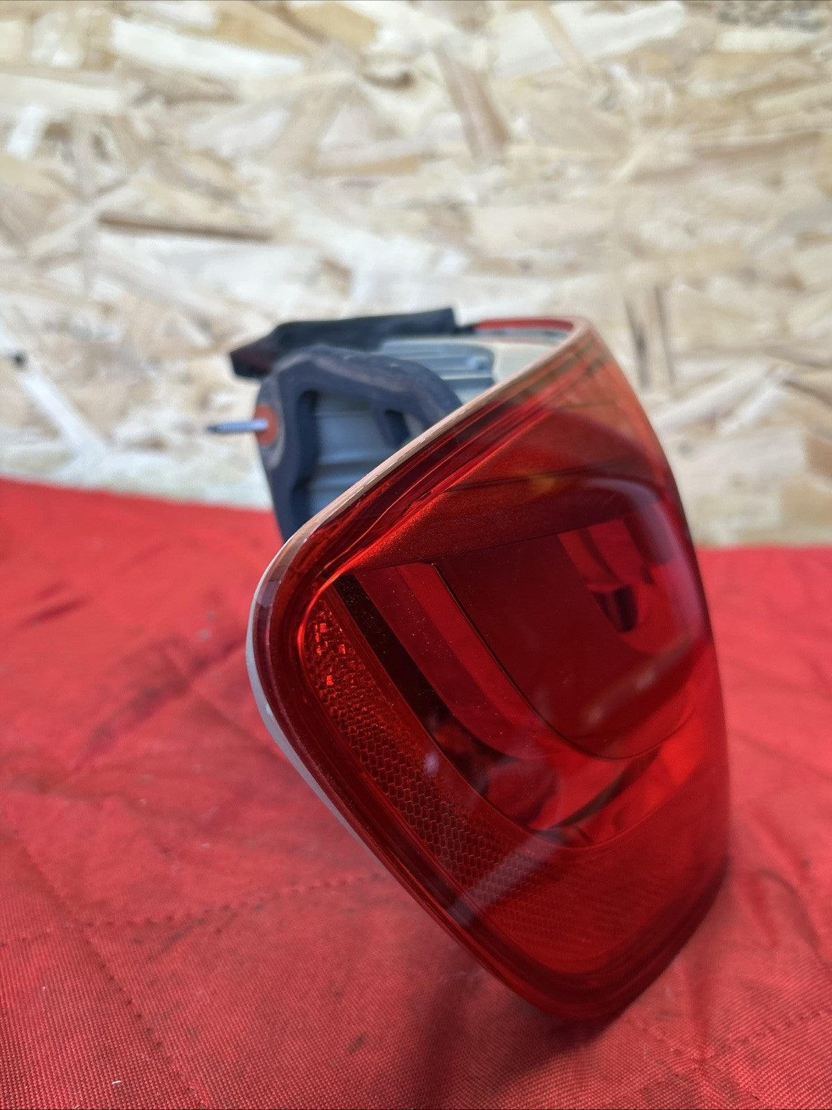 2011-2013 BMW 3 -SERIES E92 LEFT SIDE LH OUTER LED LCI TAILLIGHT OEM 7251959