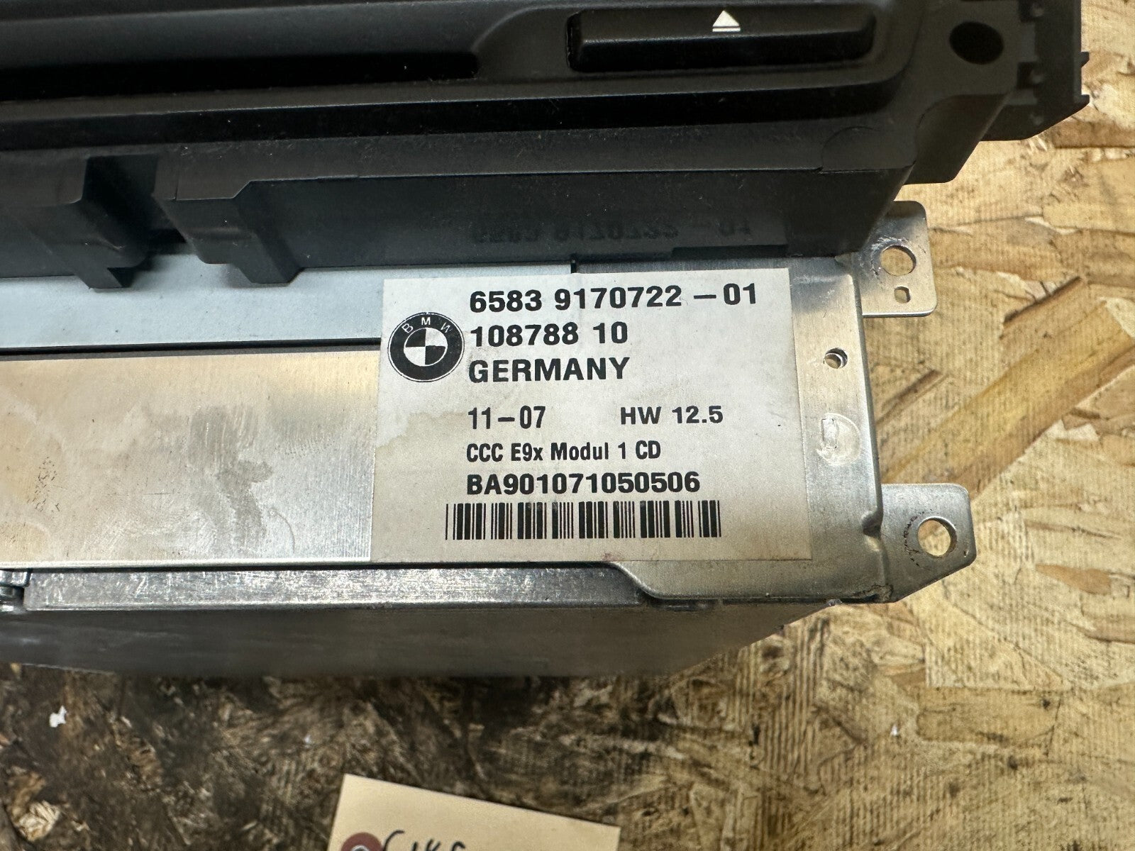BMW 2006-2009 E90 3 SERIES NAVIGATION CD RADIO PLAYER OEM 9170722