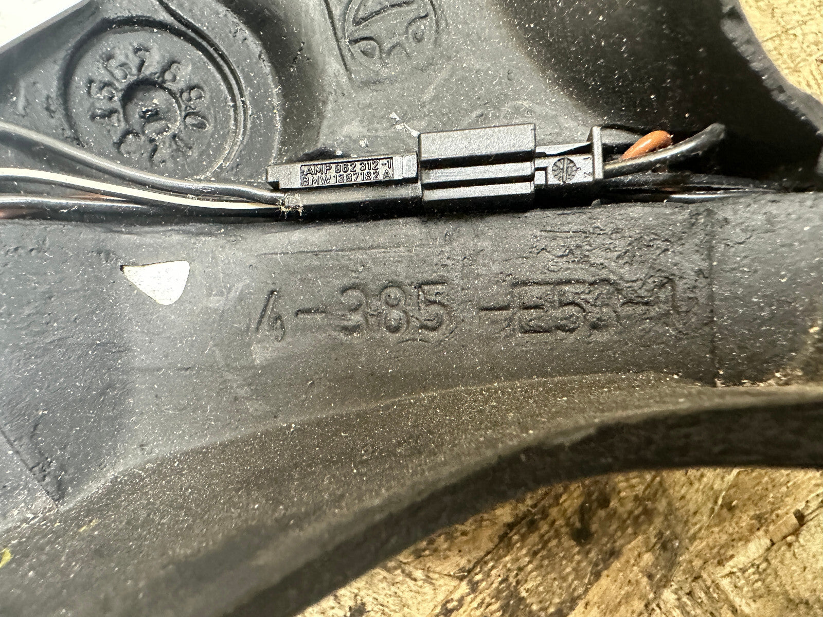 BMW 98-06 E53 X5 NON HEATED LEATHER STEERING WHEEL OEM 6751179