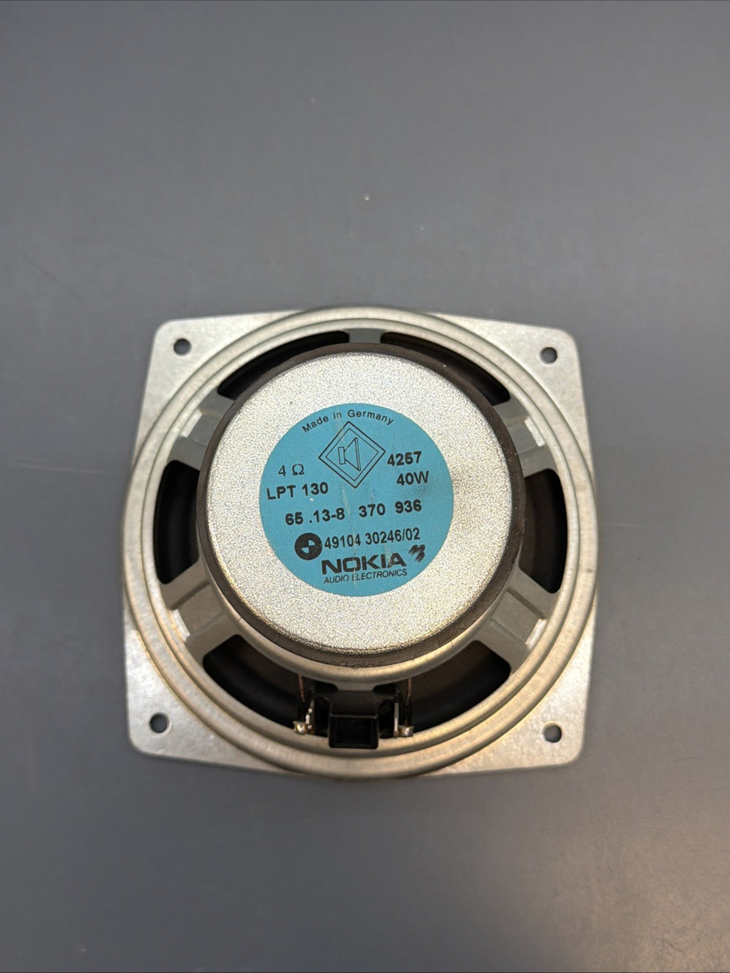 BMW E34 5 Series  Right / Left Nokia Lower Speaker Sound Audio Speaker 8370936