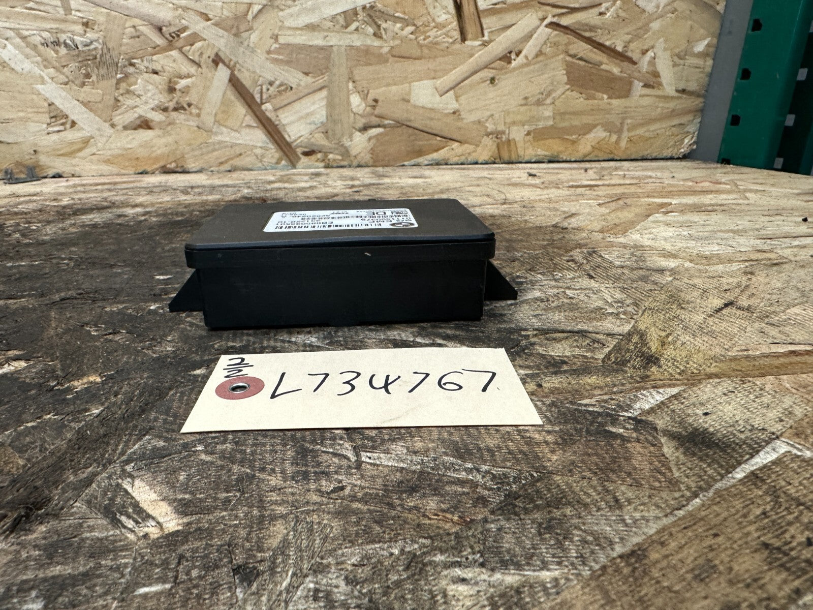BMW 2011-2017 F25 X3 PARKING BRAKE CONTROL MODULE OEM 32620249