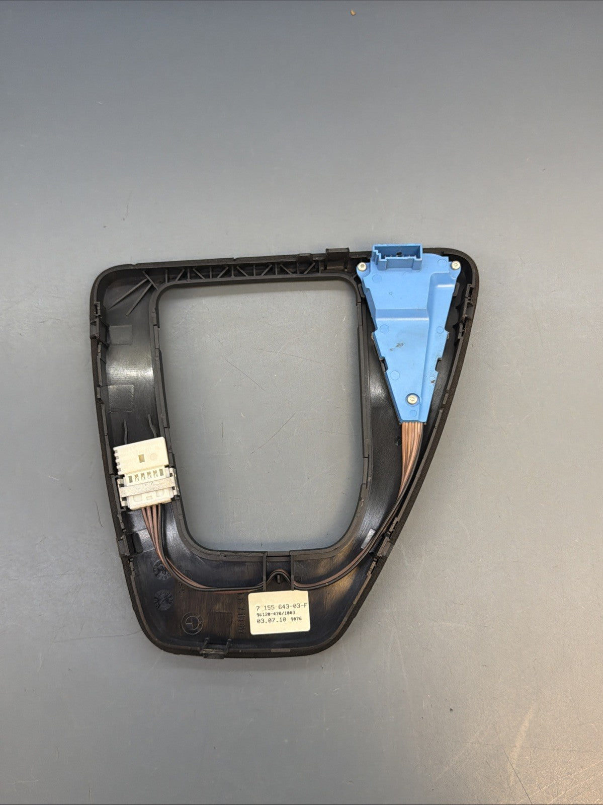 2007-2013 BMW E90 E92 E93 328i Automatic Gear Shifter Trim Bezel 7155643 Oem