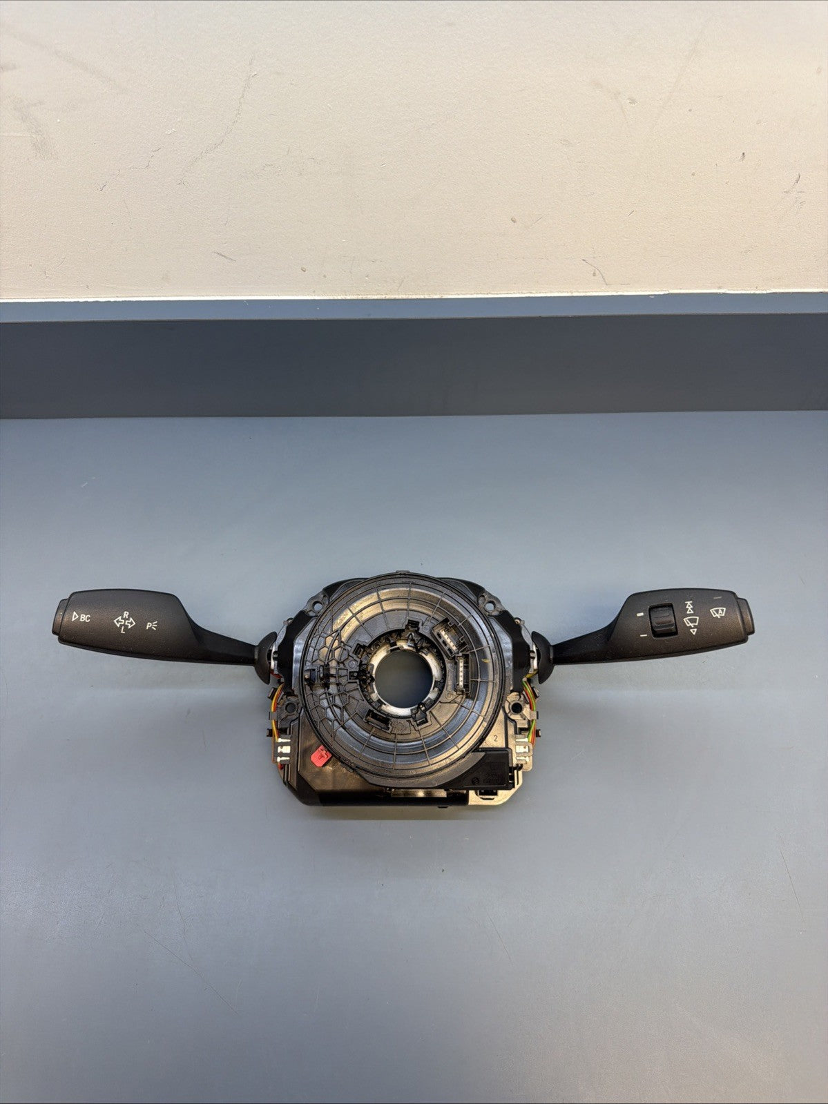 11-16 BMW F10 528i 535i 550 Steering Column Control Switch Clock spring 9297778