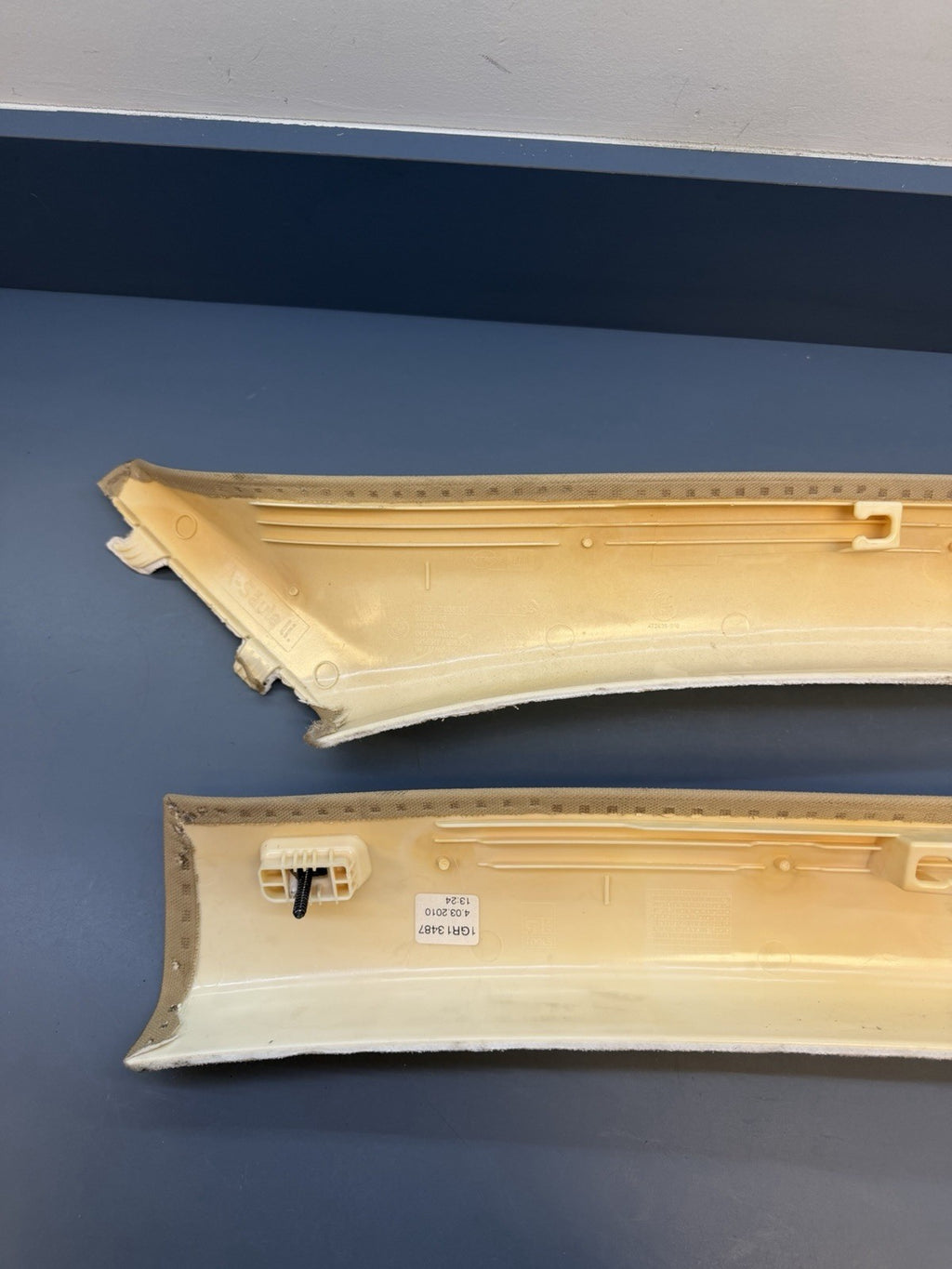 Interior Trim Cover BMW E90 E91 LCI Column A Pillars Beige 7058331/32