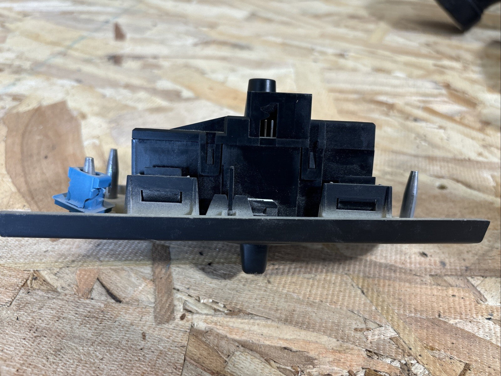 06-11 BMW E82 E88 E90 E92 HEADLIGHT FOG LIGHT CONTROL SWITCH BLACK OEM 6 938 864