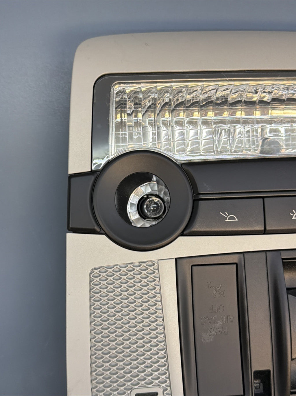 2007 - 2013 BMW X5 E70 X6 E71 Centre Roof Reading Light Switch Trim 74756300 OEM