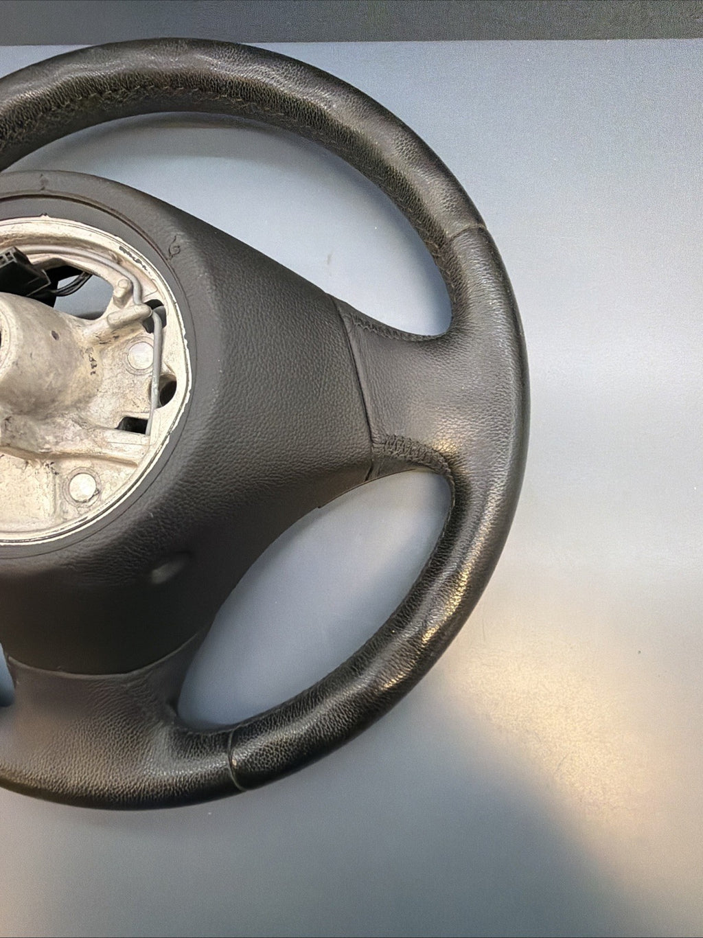 06-11 BMW E90 E91 325i 328i 330i 335i Steering Wheel Black Unit 6959893 OEM