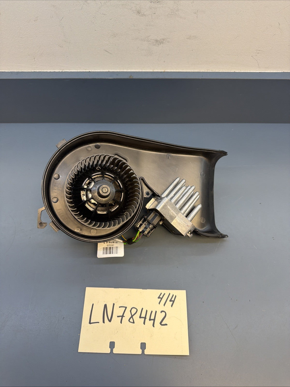 00-06 BMW E53 X5 REAR HVAC A/C HEATER BLOWER FAN MOTOR 8385546 OEM