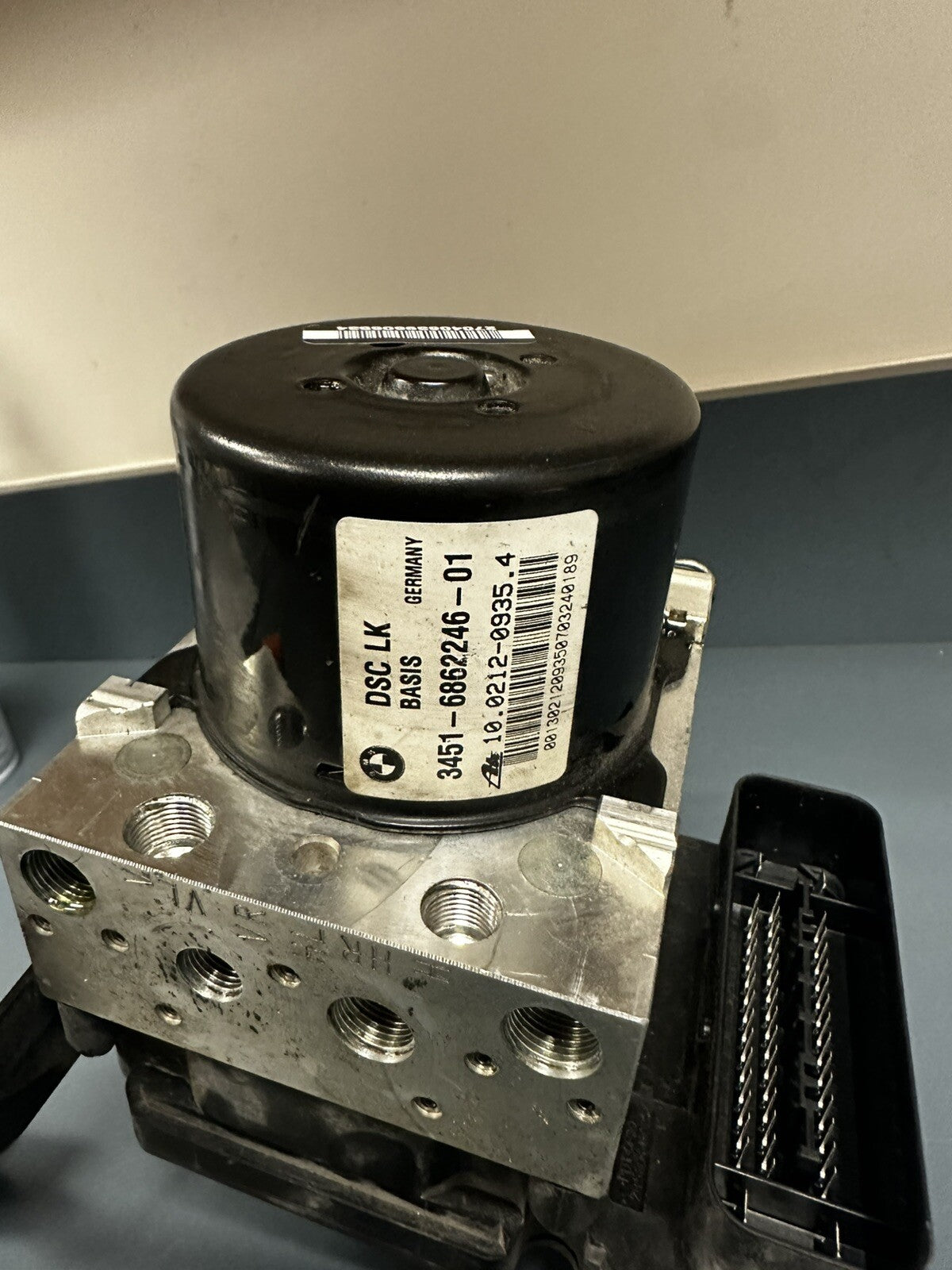 2012-2018 BMW F23 F30 F32 F33 Abs Pump Anti Lock Brake Module OEM 6862246